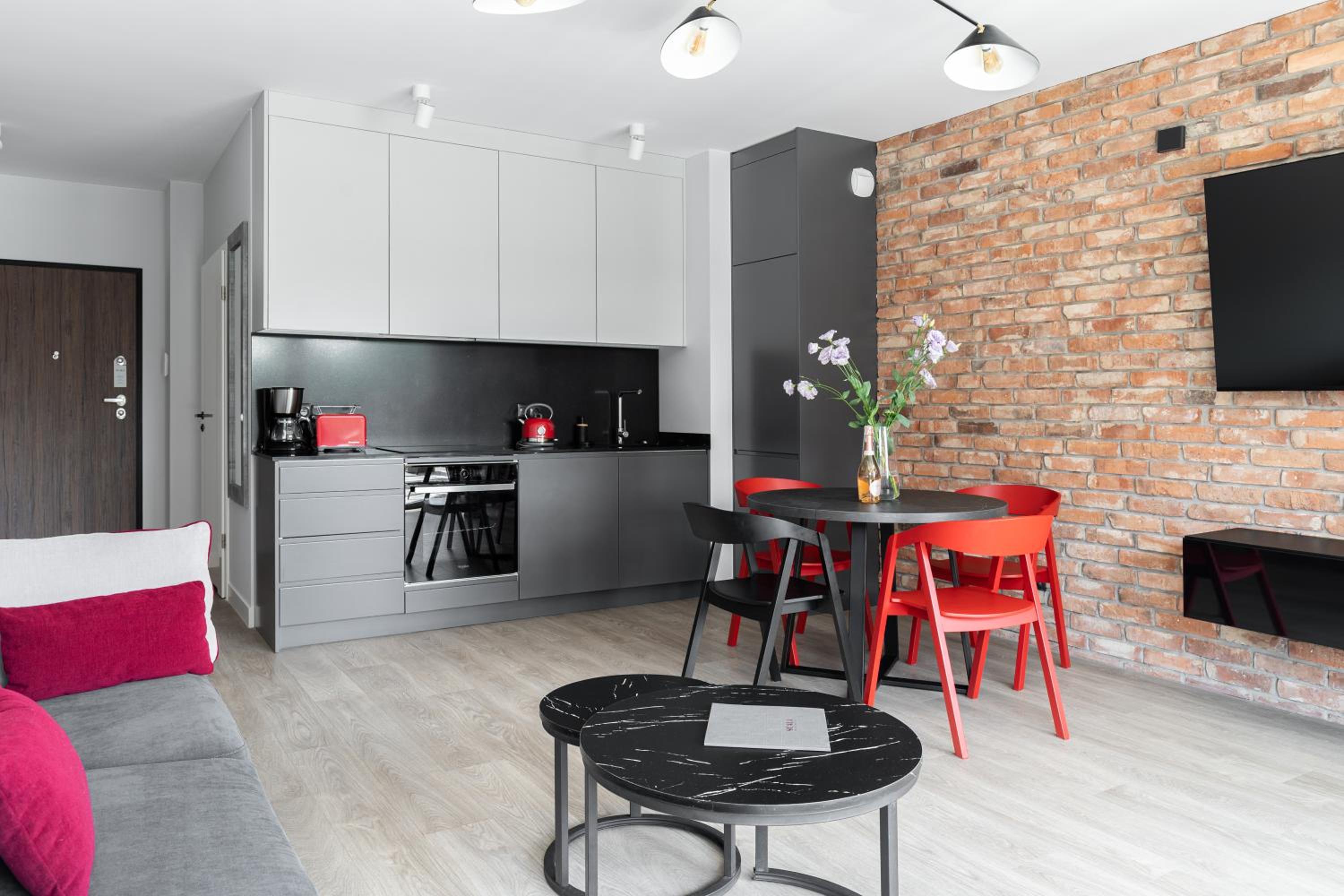 Scala City Center Apartments with Parking by Lion Apartments