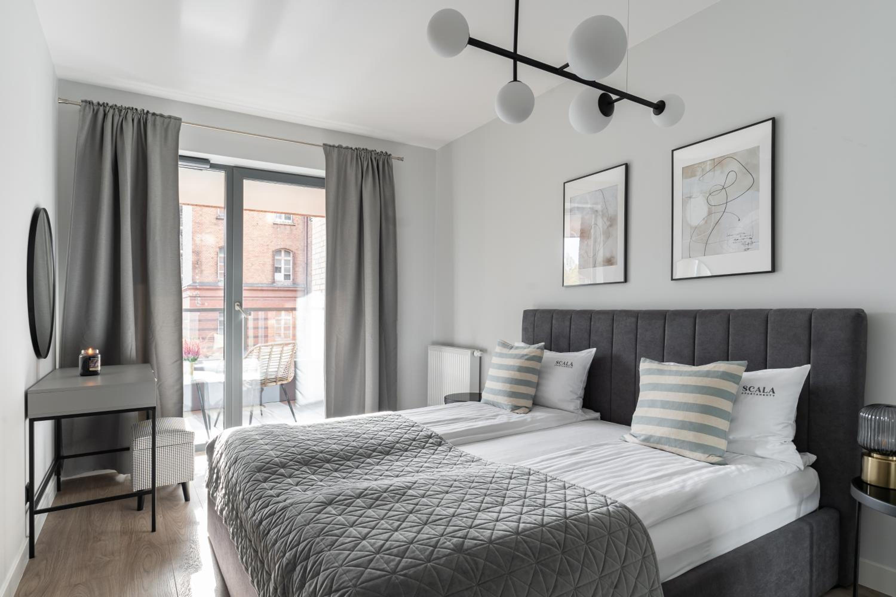 Scala City Center Apartments with Parking by Lion Apartments
