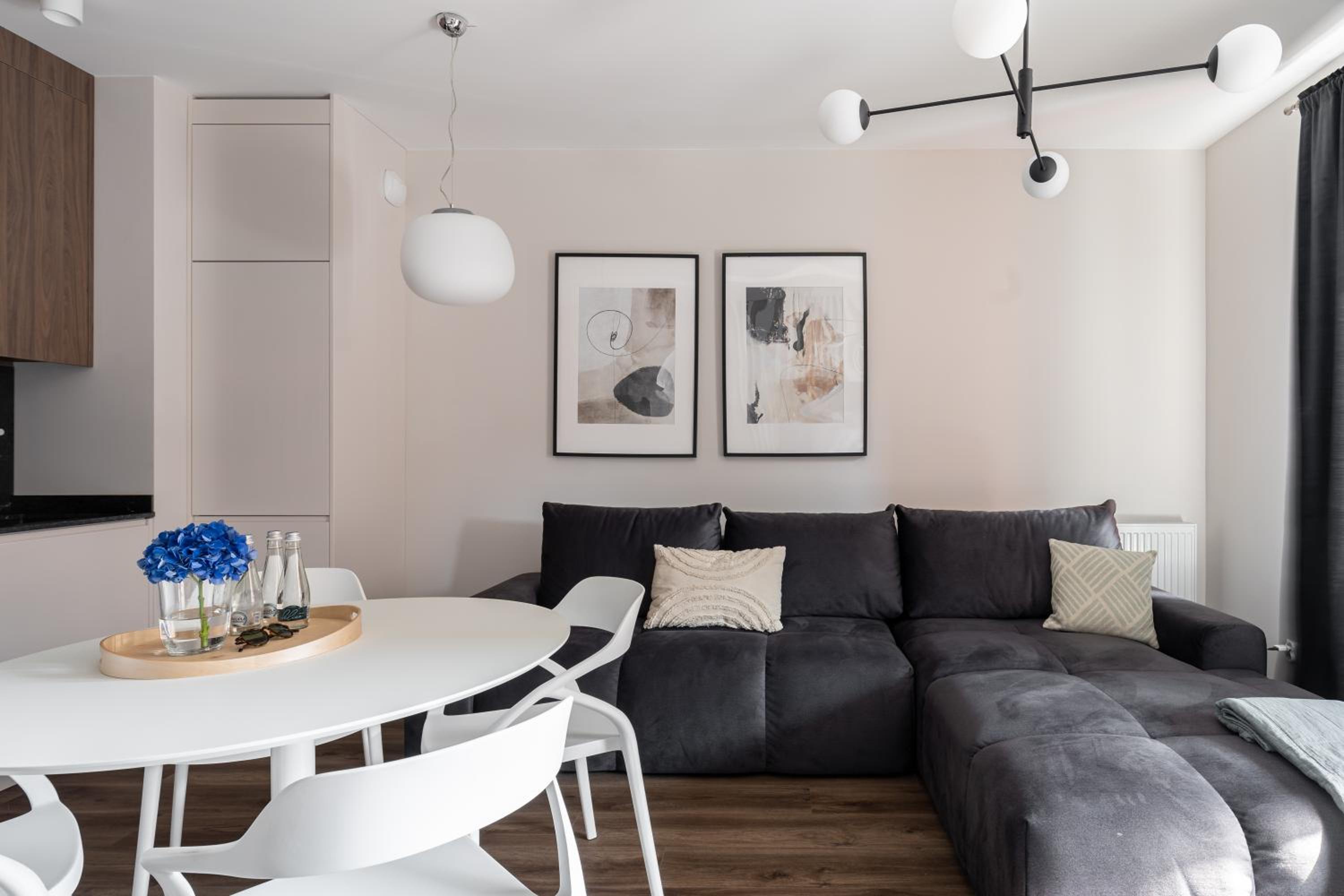 Scala City Center Apartments with Parking by Lion Apartments