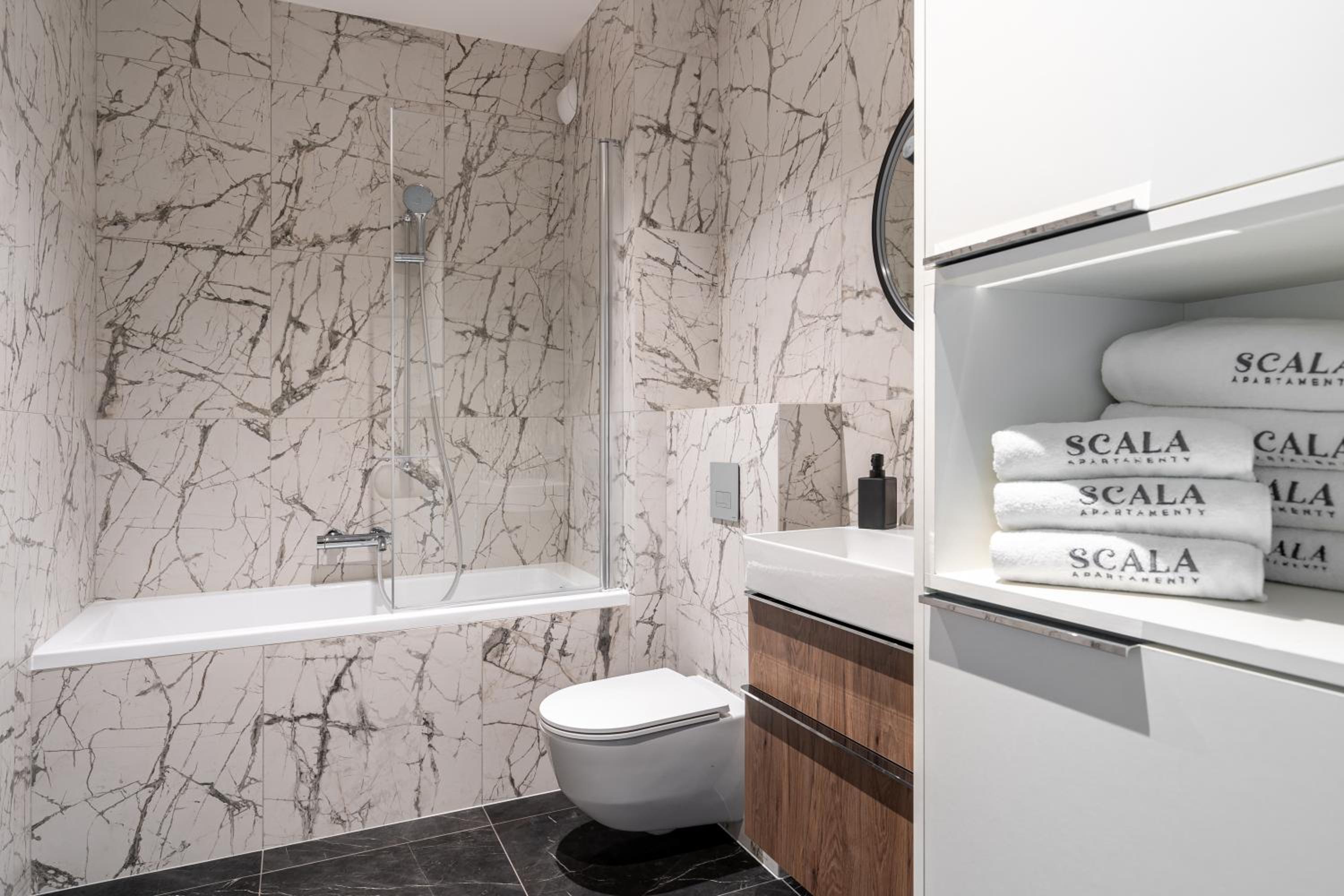 Scala City Center Apartments with Parking by Lion Apartments