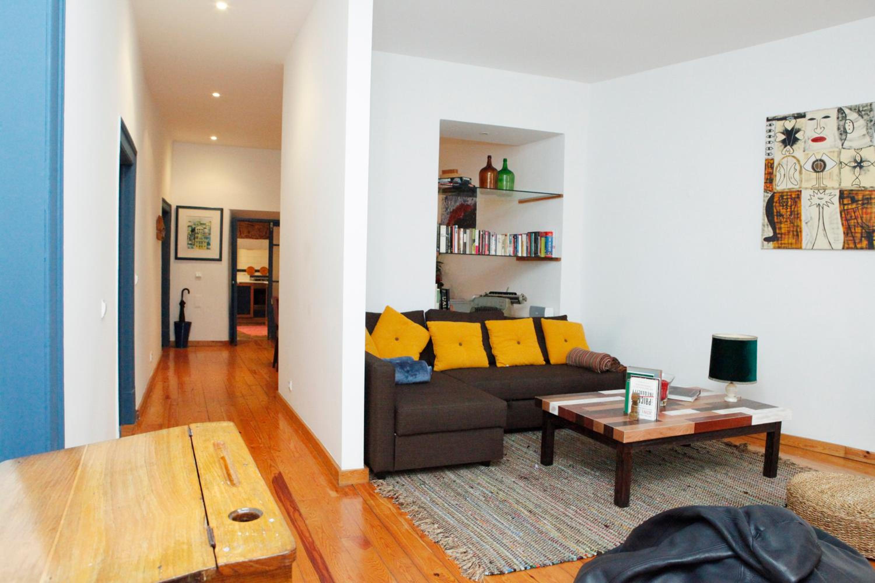 Magnificent Historical City Centre Apart with Terrace view 3