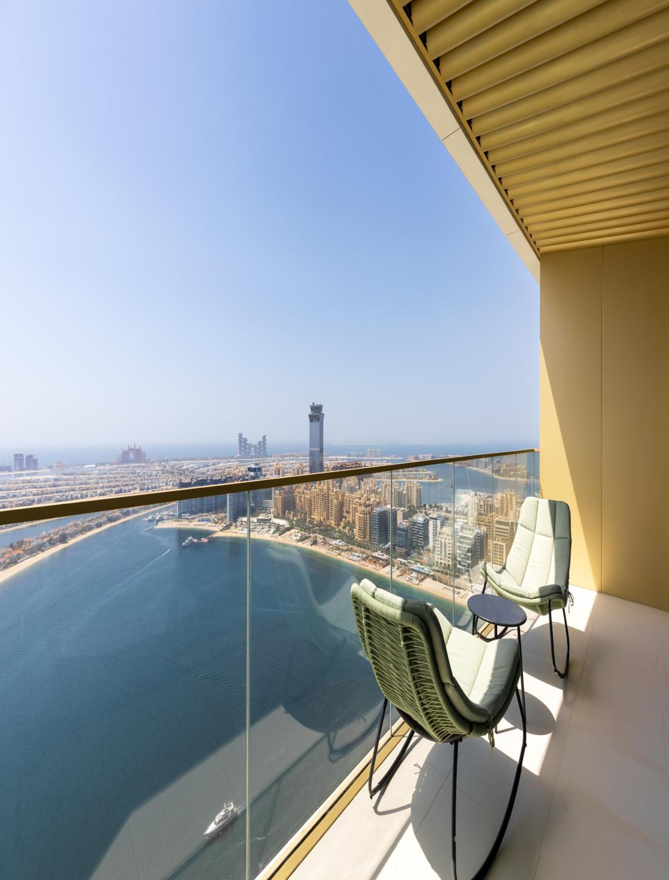 Maison Privee - Coastal Living with Uninterrupted Sea & Palm Views