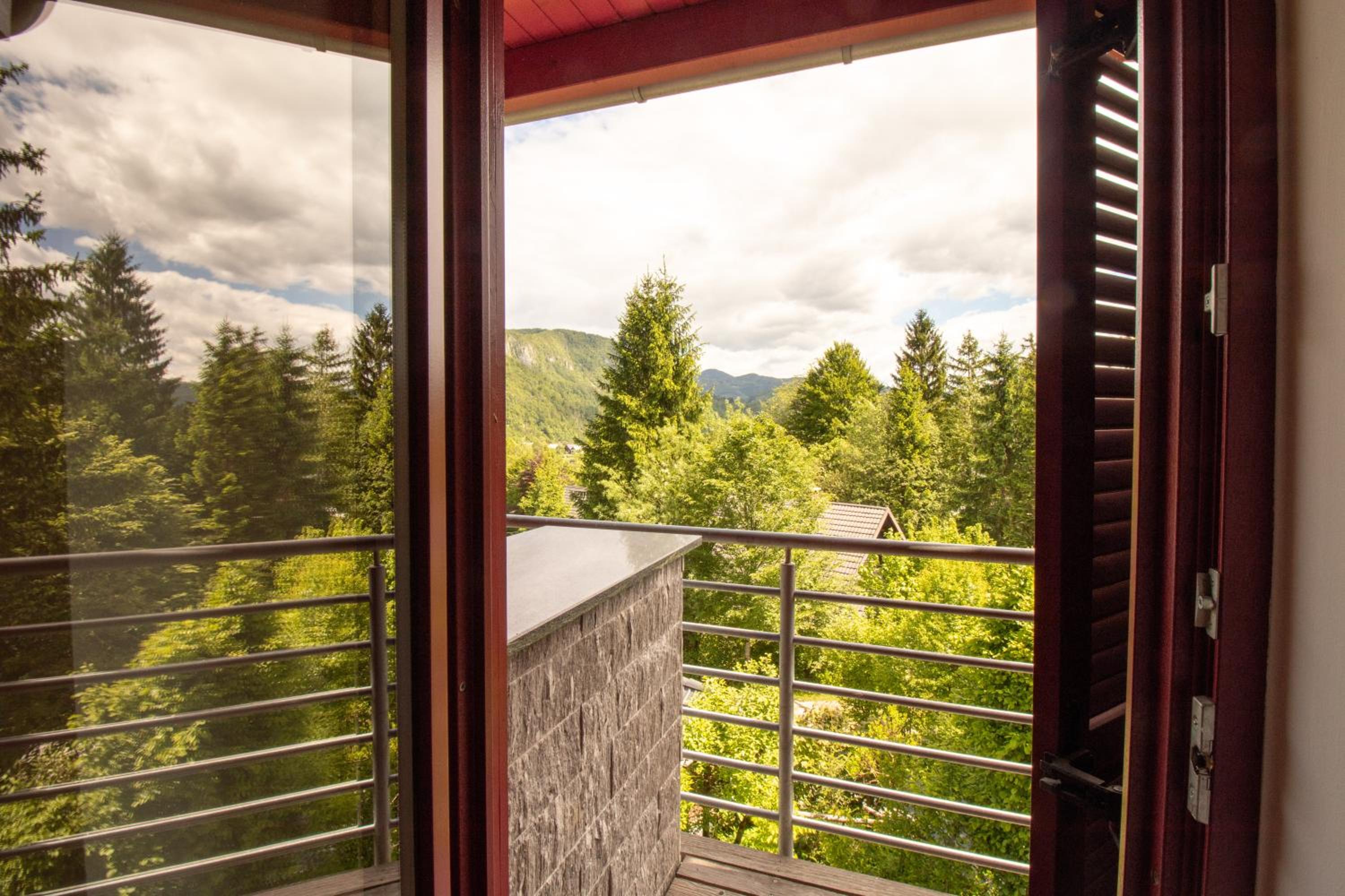 Bohinj Cozy Escape Holiday Home