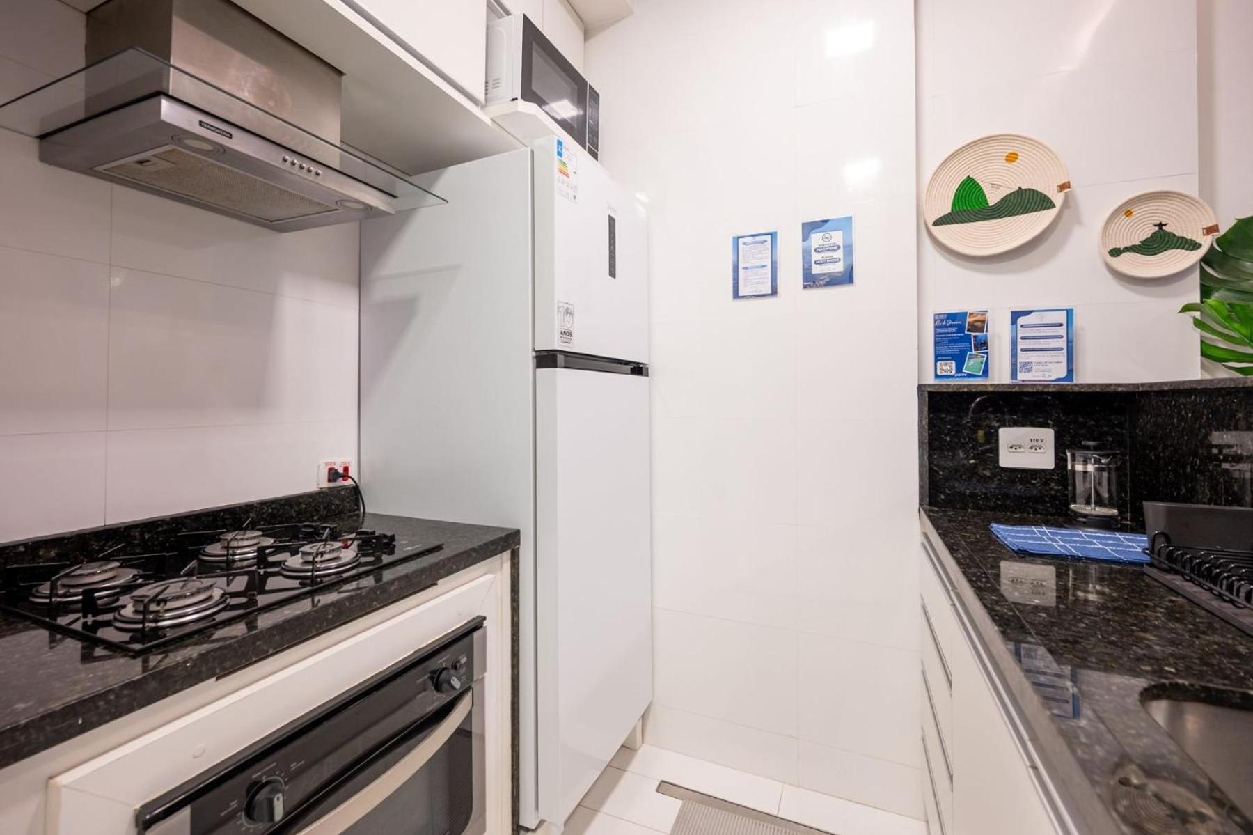 Quarto e sala no posto 6, 2 minutos a pé da praia