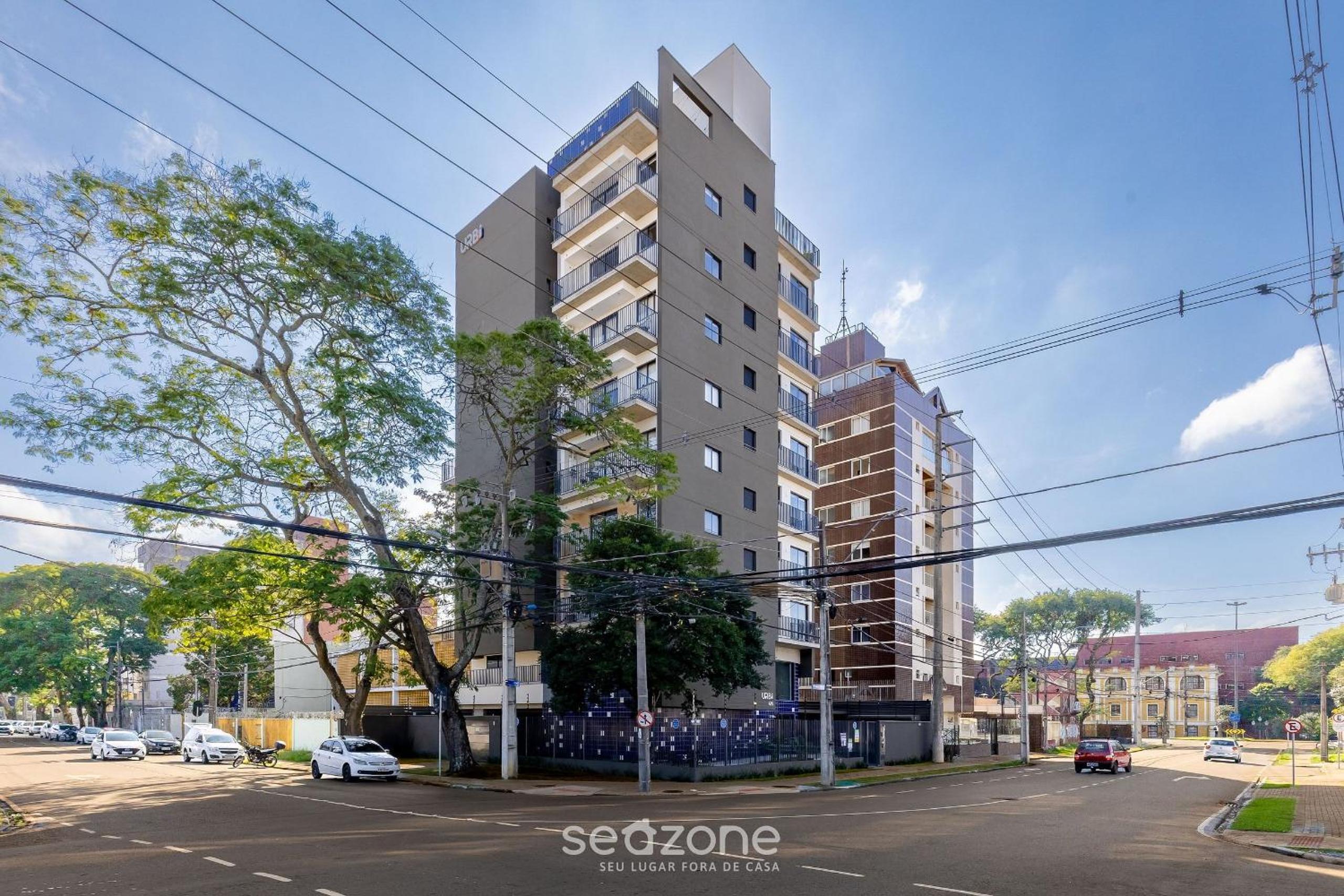 Fully equipped apartments just a few steps from the Botanical Garden in Curitiba - EBI