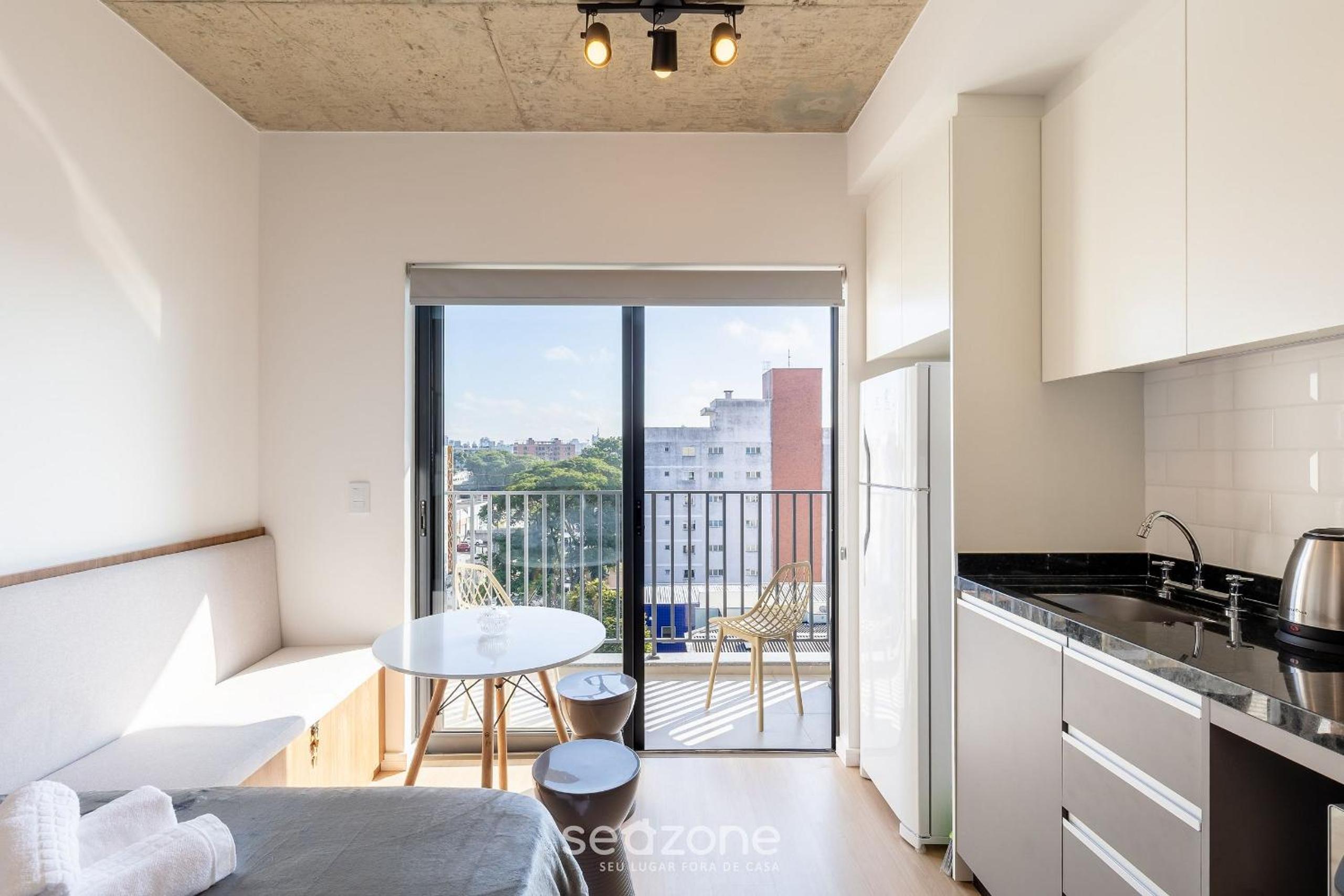 Fully equipped apartments just a few steps from the Botanical Garden in Curitiba - EBI