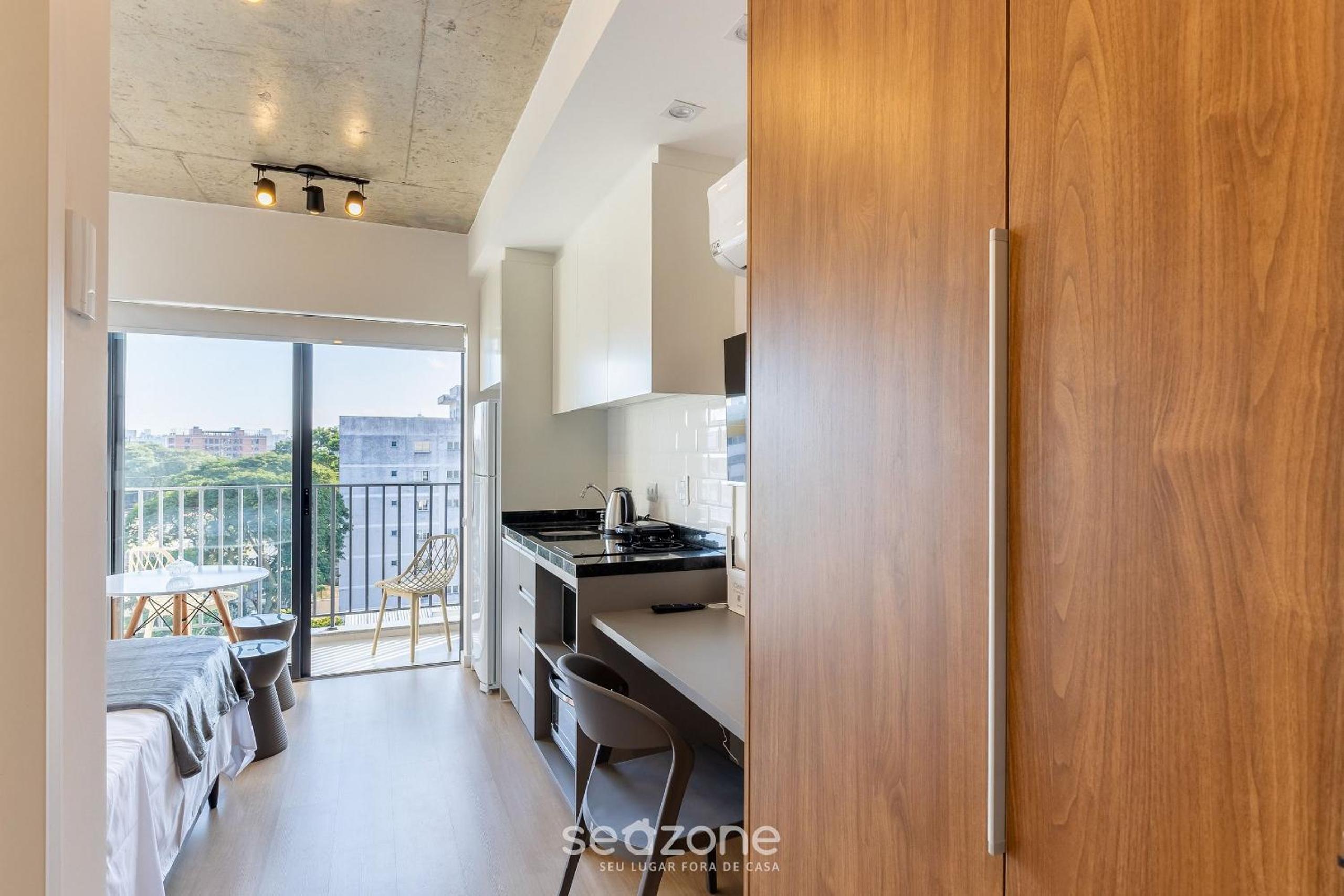 Fully equipped apartments just a few steps from the Botanical Garden in Curitiba - EBI