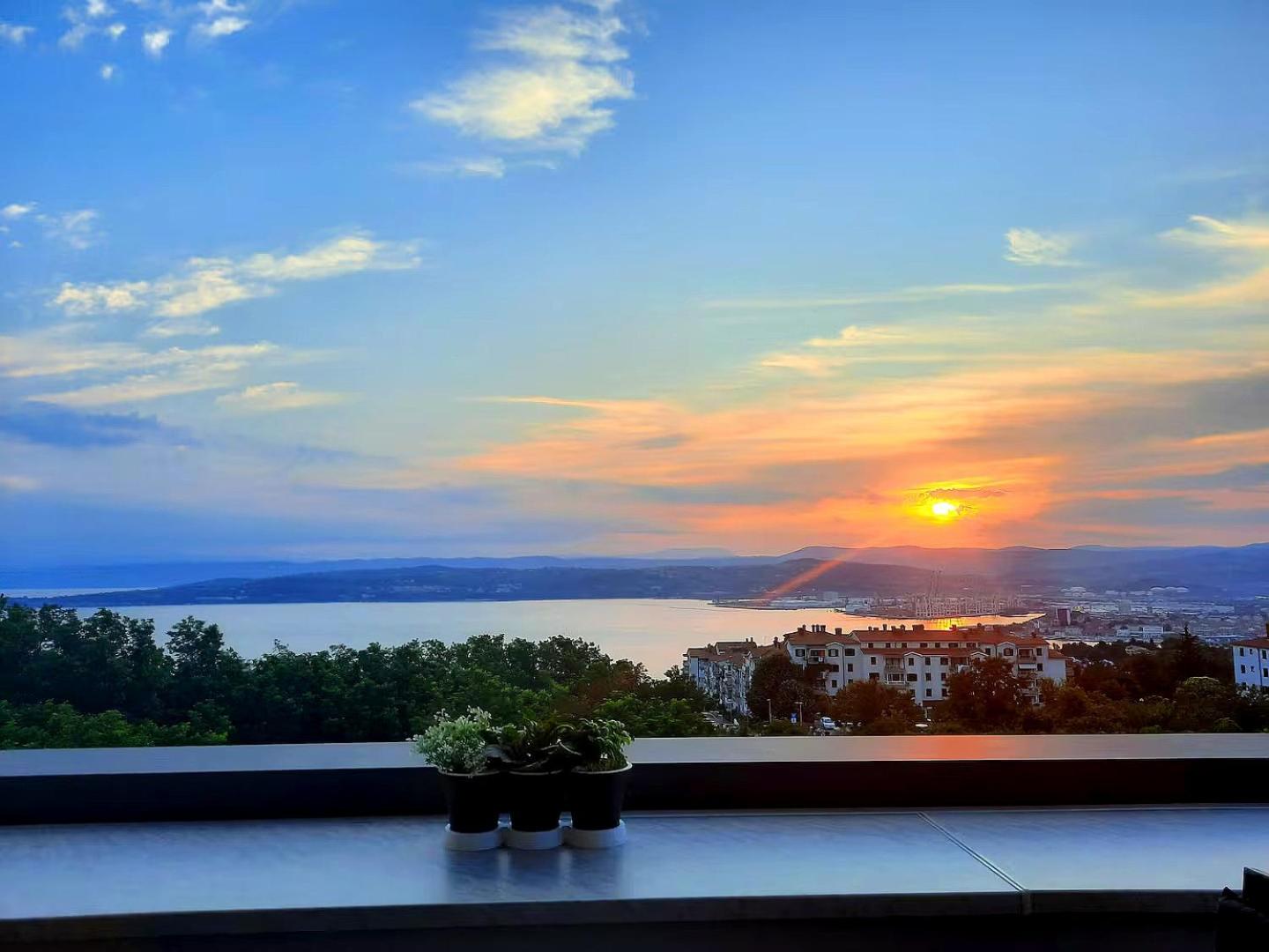 Lux -Luxury Sea and Mountains View Apartment-NEW