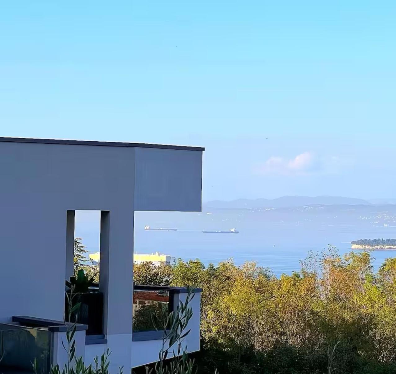 Lux -Luxury Sea and Mountains View Apartment-NEW