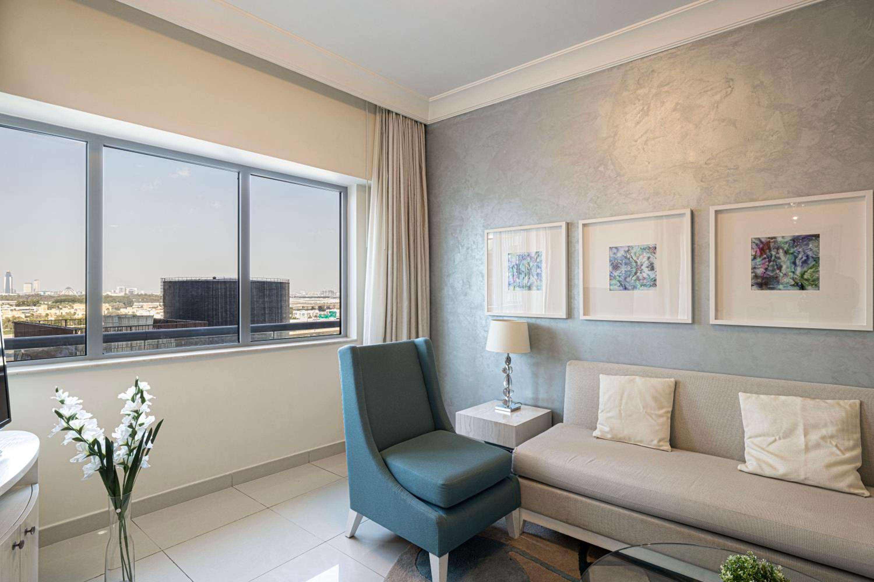 Damac Maison Mall Street! 2 Bedroom, 1-minute to Dubai Mall!