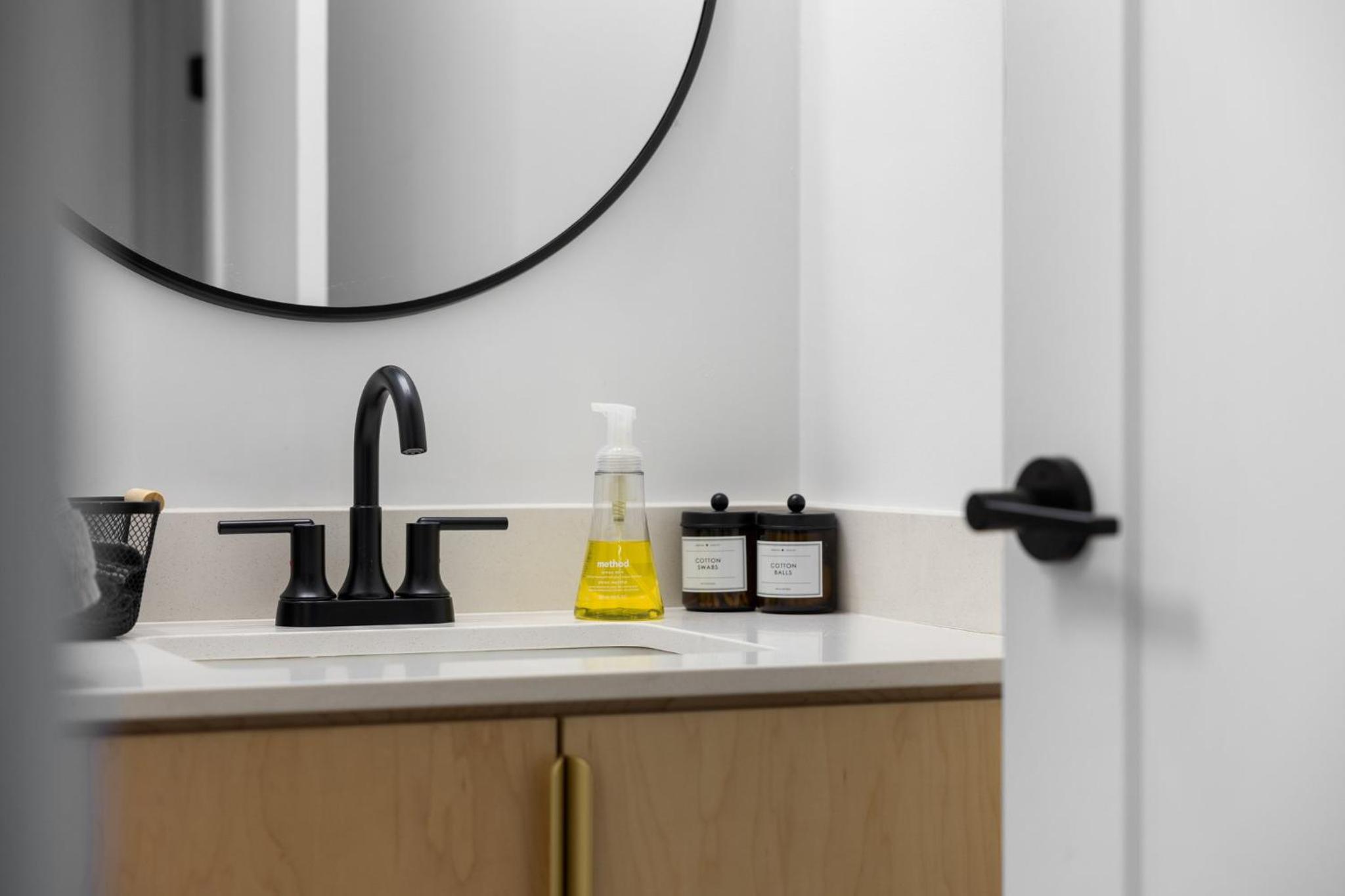 Eclectic Condo with Hot Tubs and E-Bikes