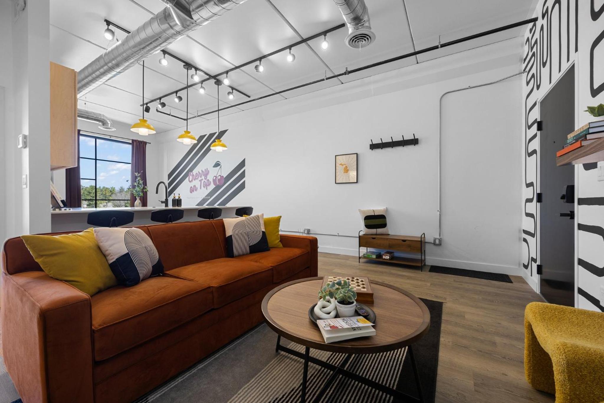 Eclectic Condo with Hot Tubs and E-Bikes