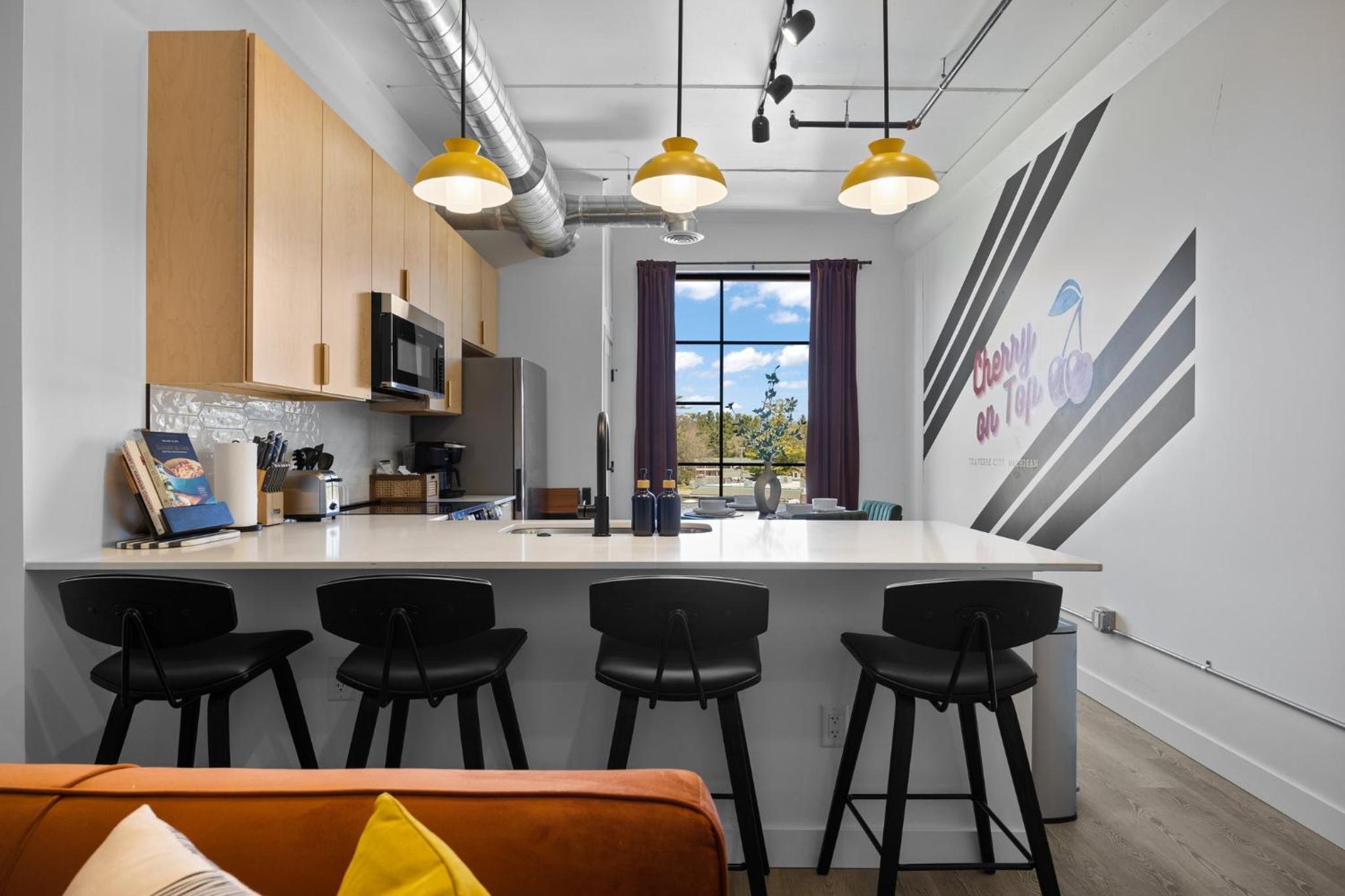 Eclectic Condo with Hot Tubs and E-Bikes