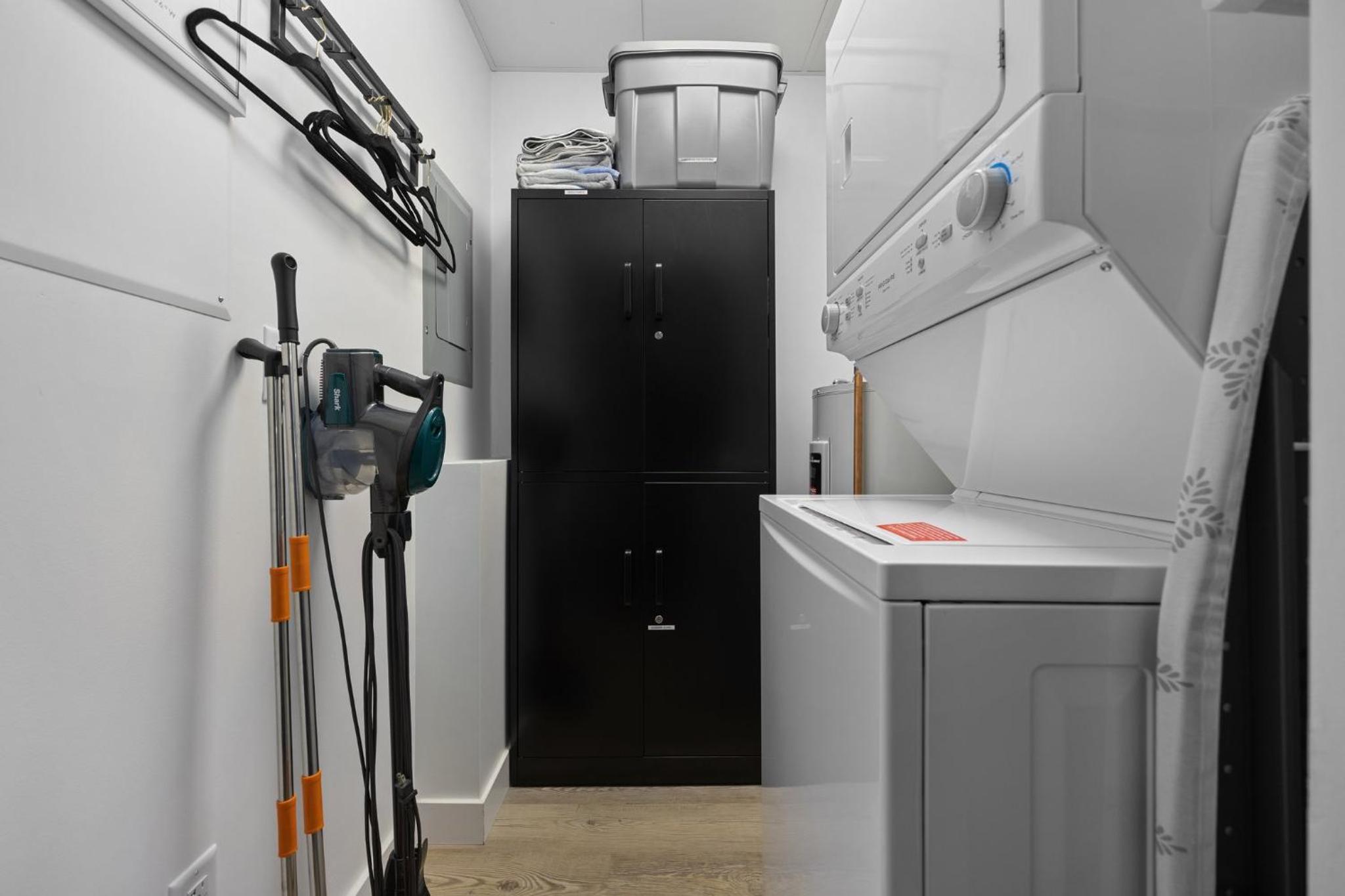 Eclectic Condo with Hot Tubs and E-Bikes