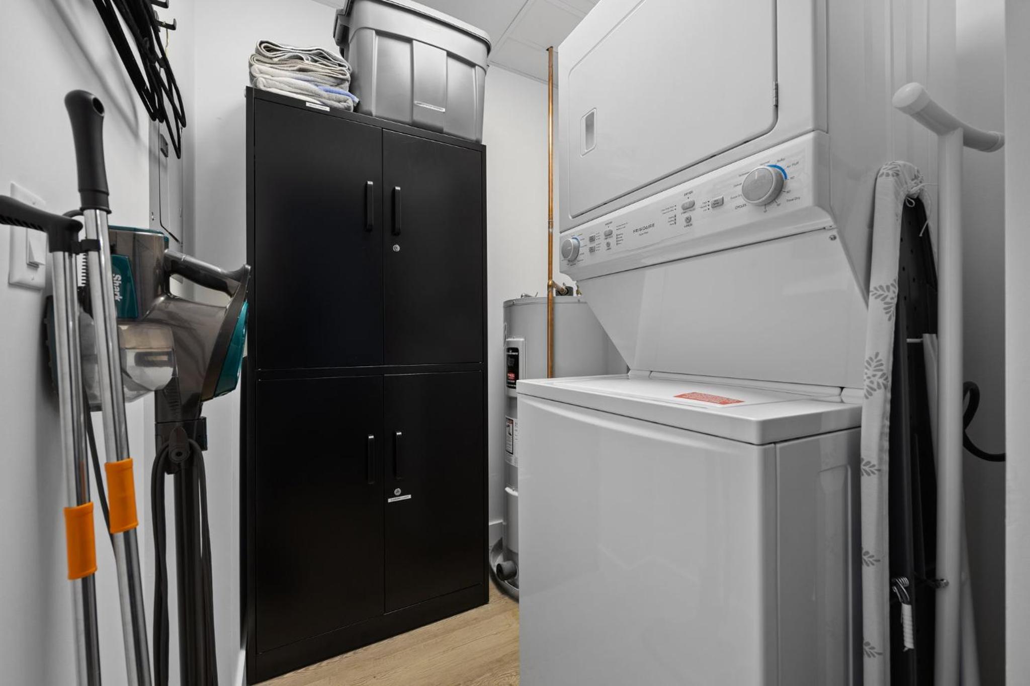 Eclectic Condo with Hot Tubs and E-Bikes