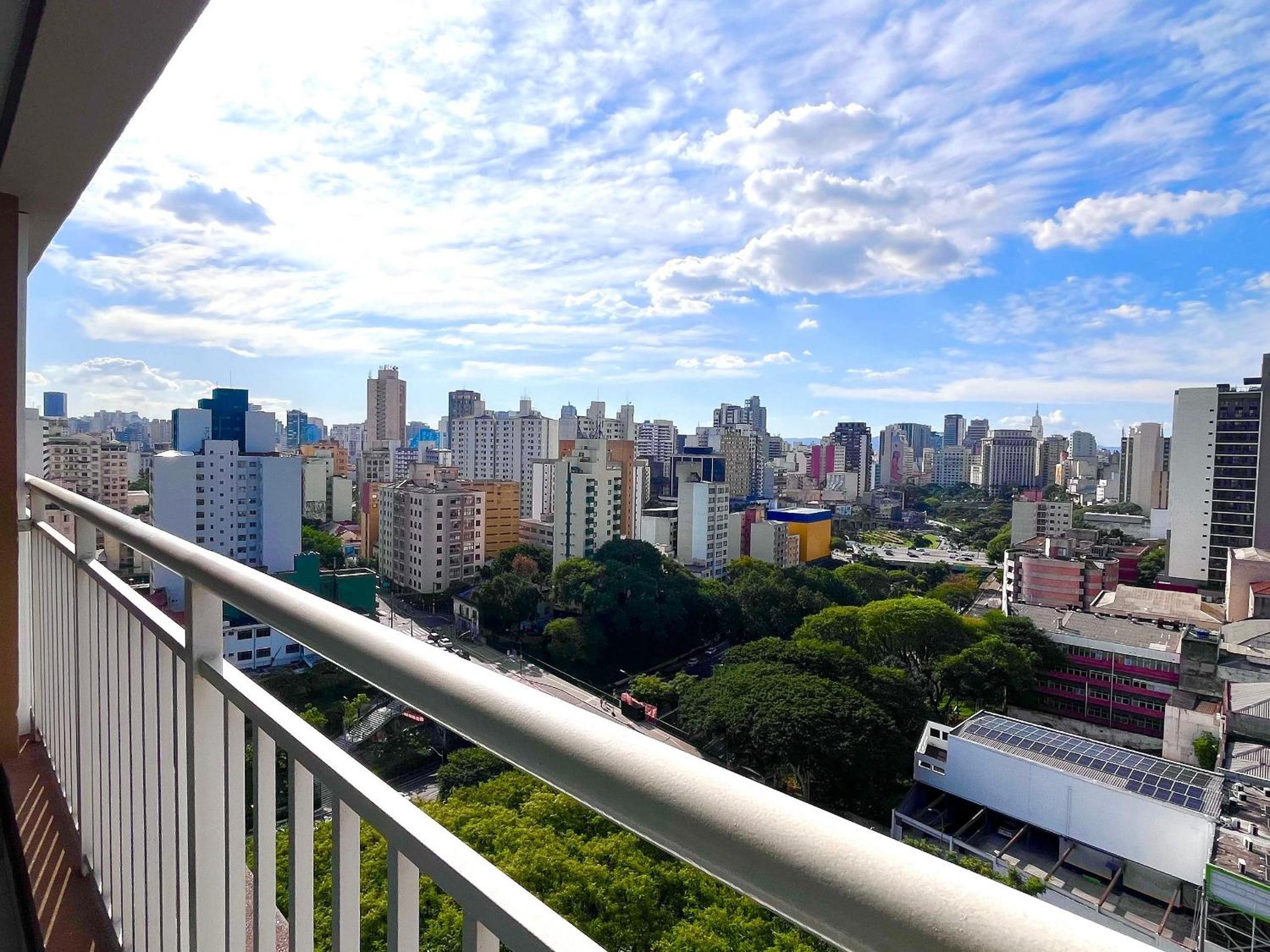 Liberdade - Incrível vista com AC e Rooftop