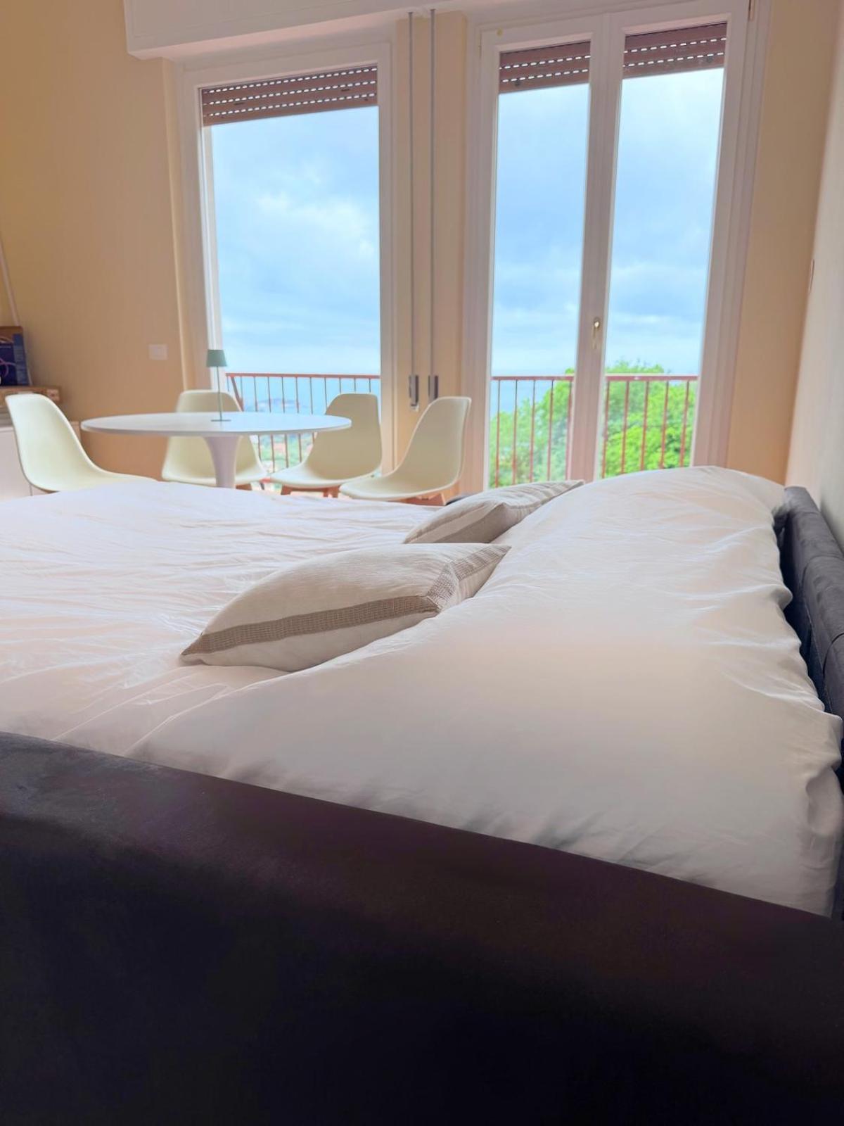 Casa lerici con vista mare panoramica e piscina