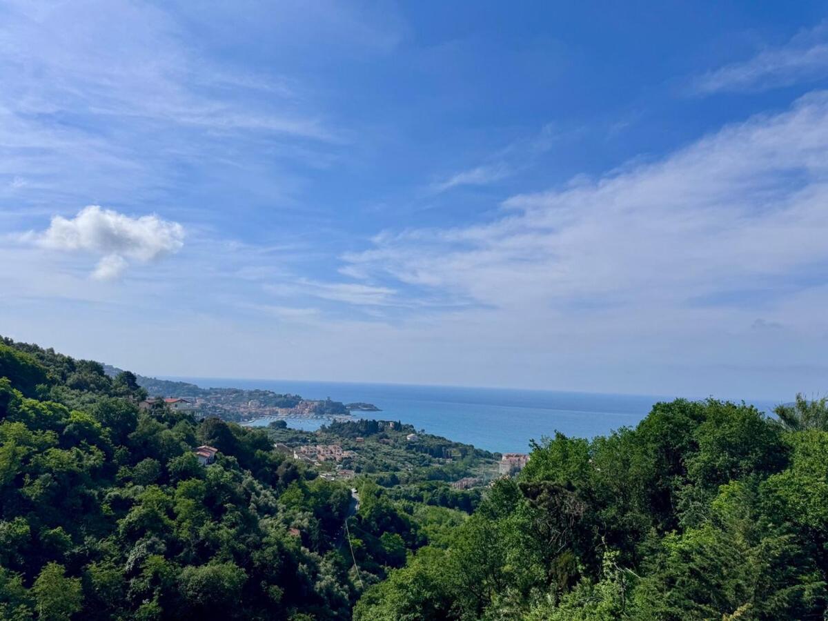 Casa lerici con vista mare panoramica e piscina