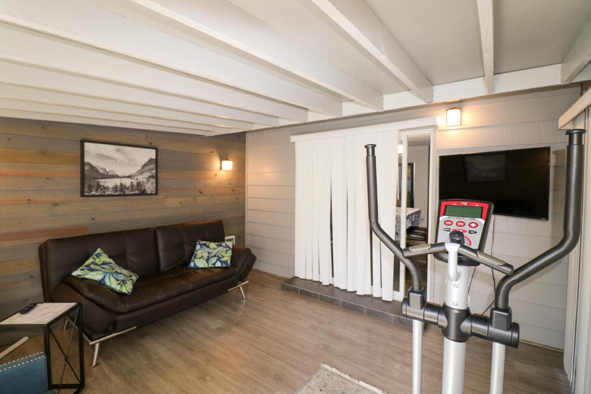 Modern Luxuries in a Quiet Convenient Location