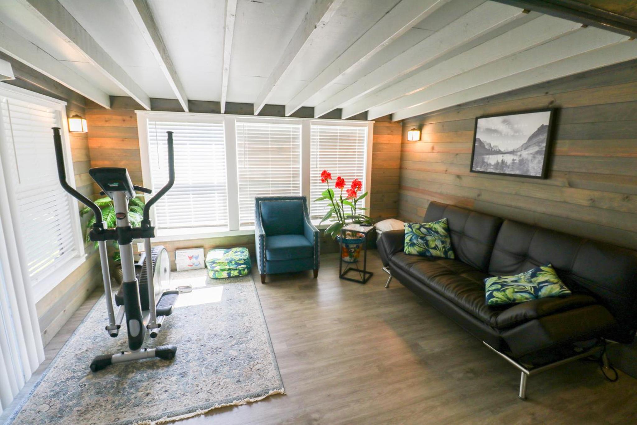 Modern Luxuries in a Quiet Convenient Location