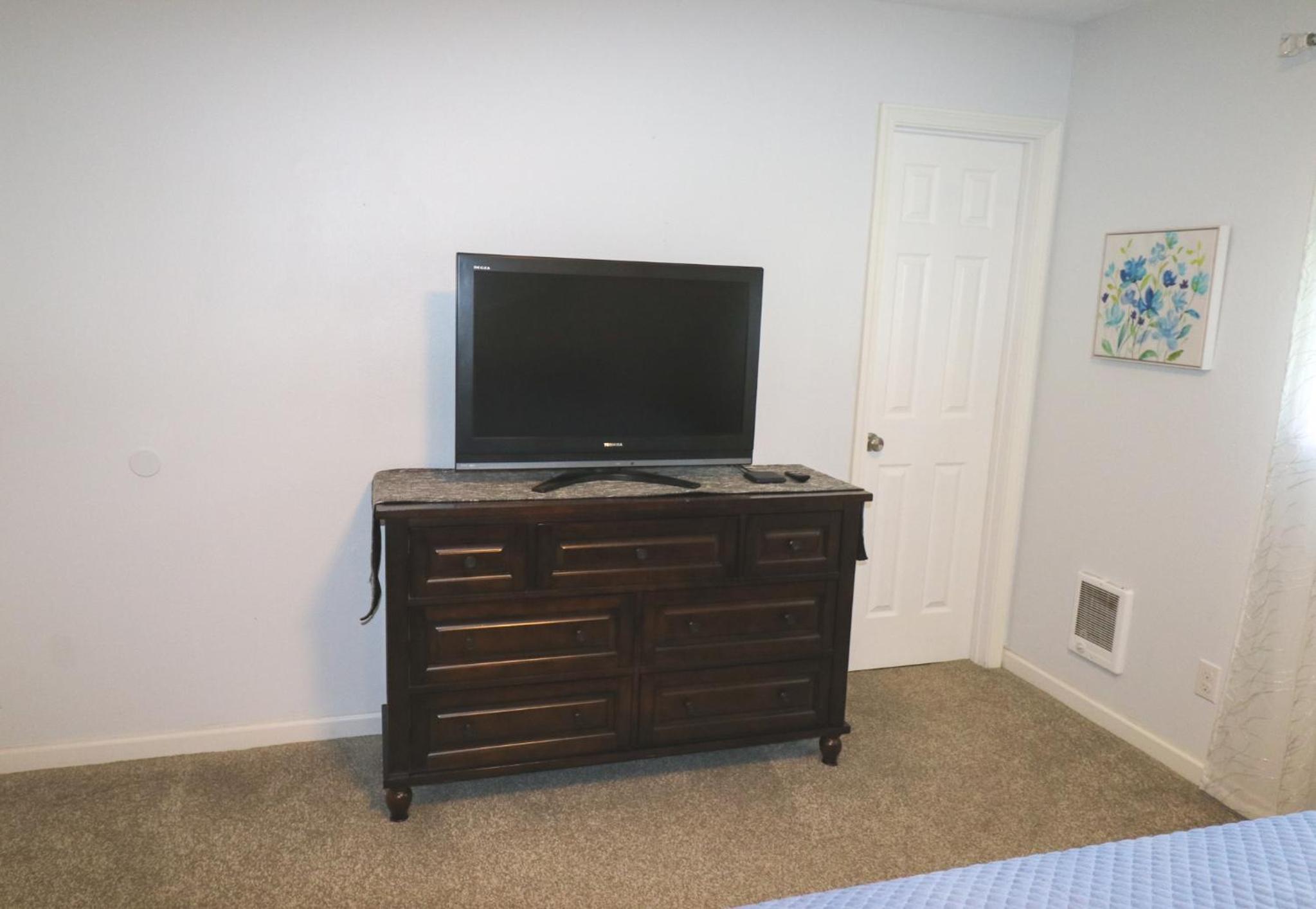 Modern Luxuries in a Quiet Convenient Location