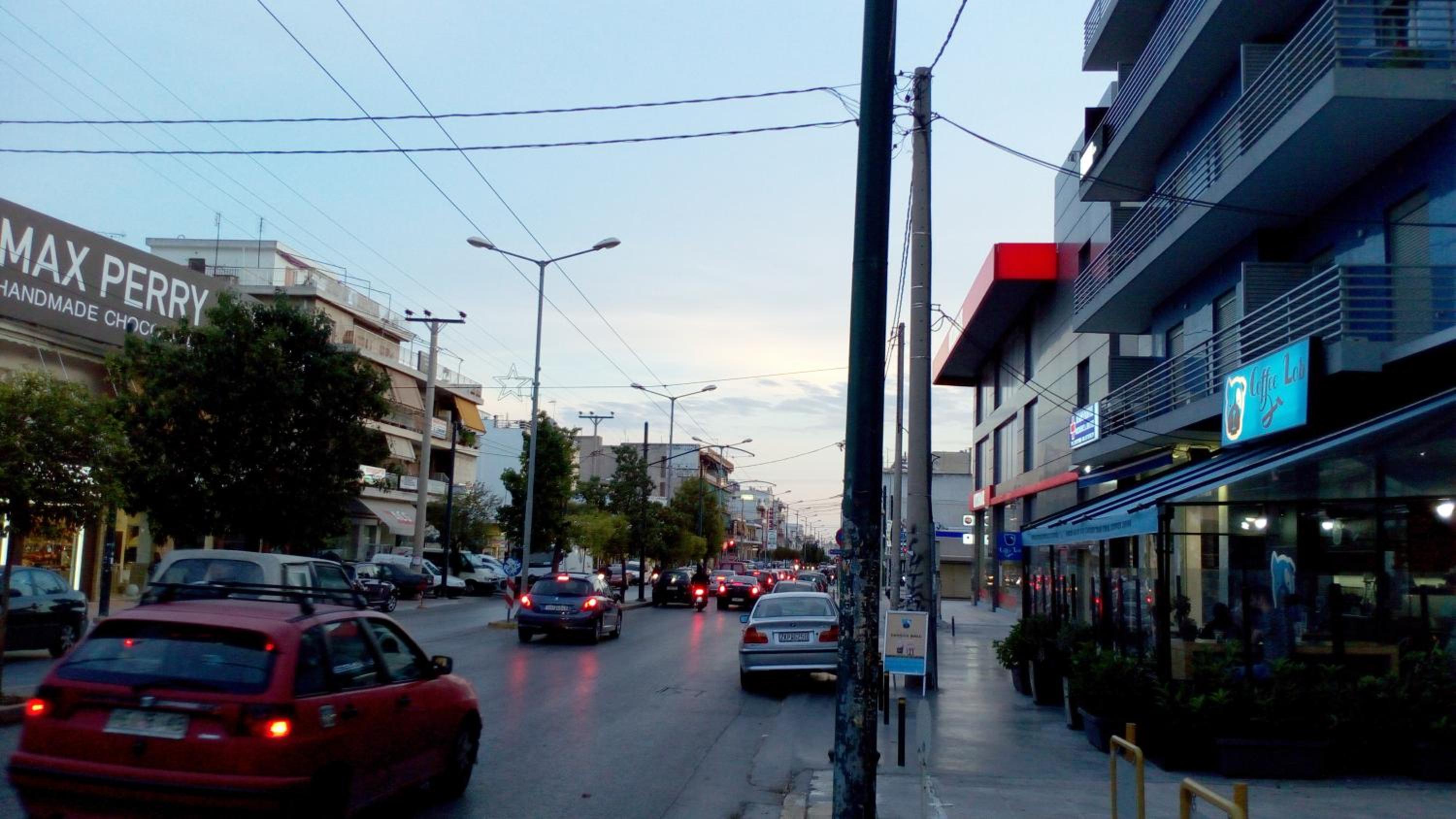 Lak Peristeri Homes 50m from metro station