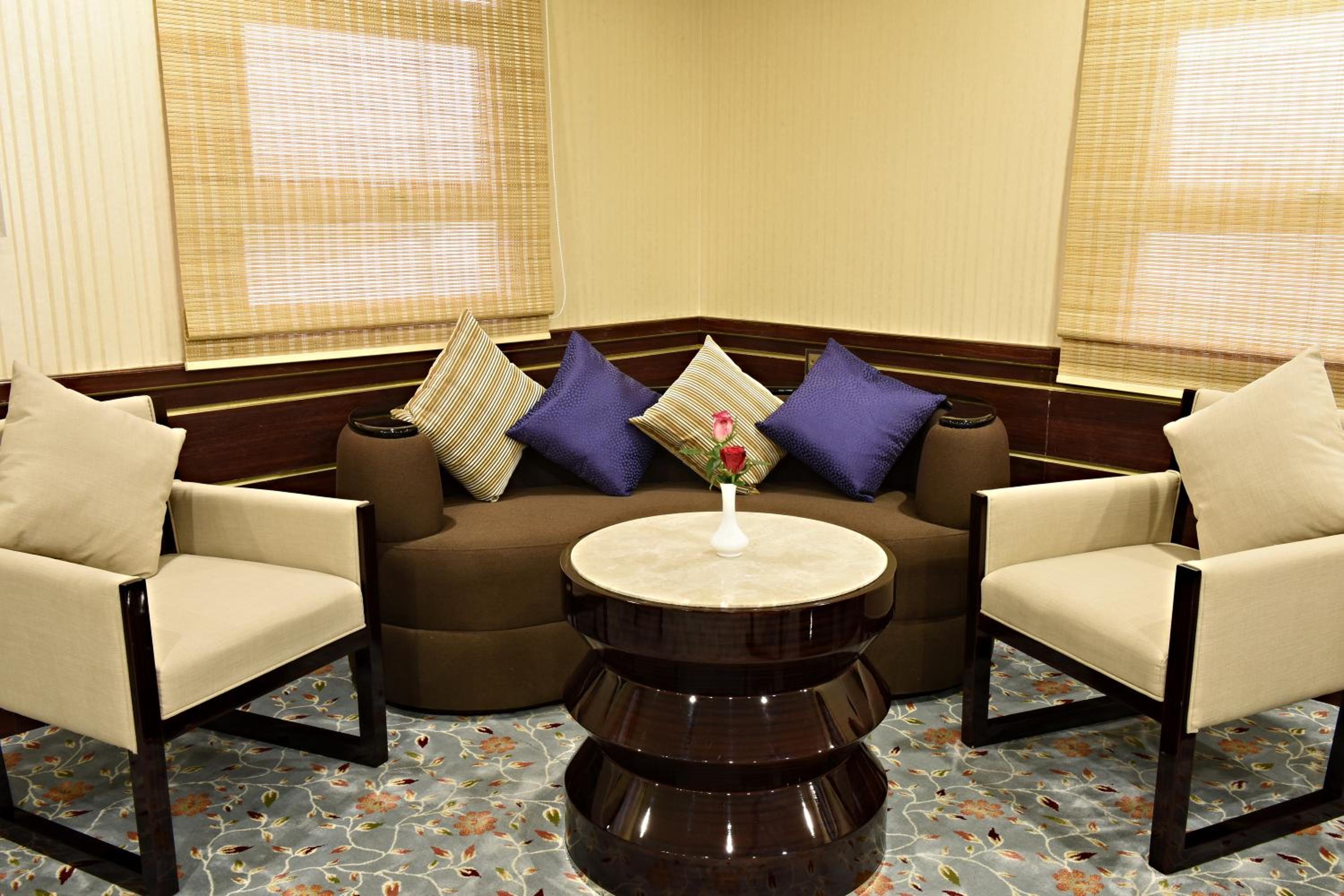 Garden Plaza Hotel — photo 9