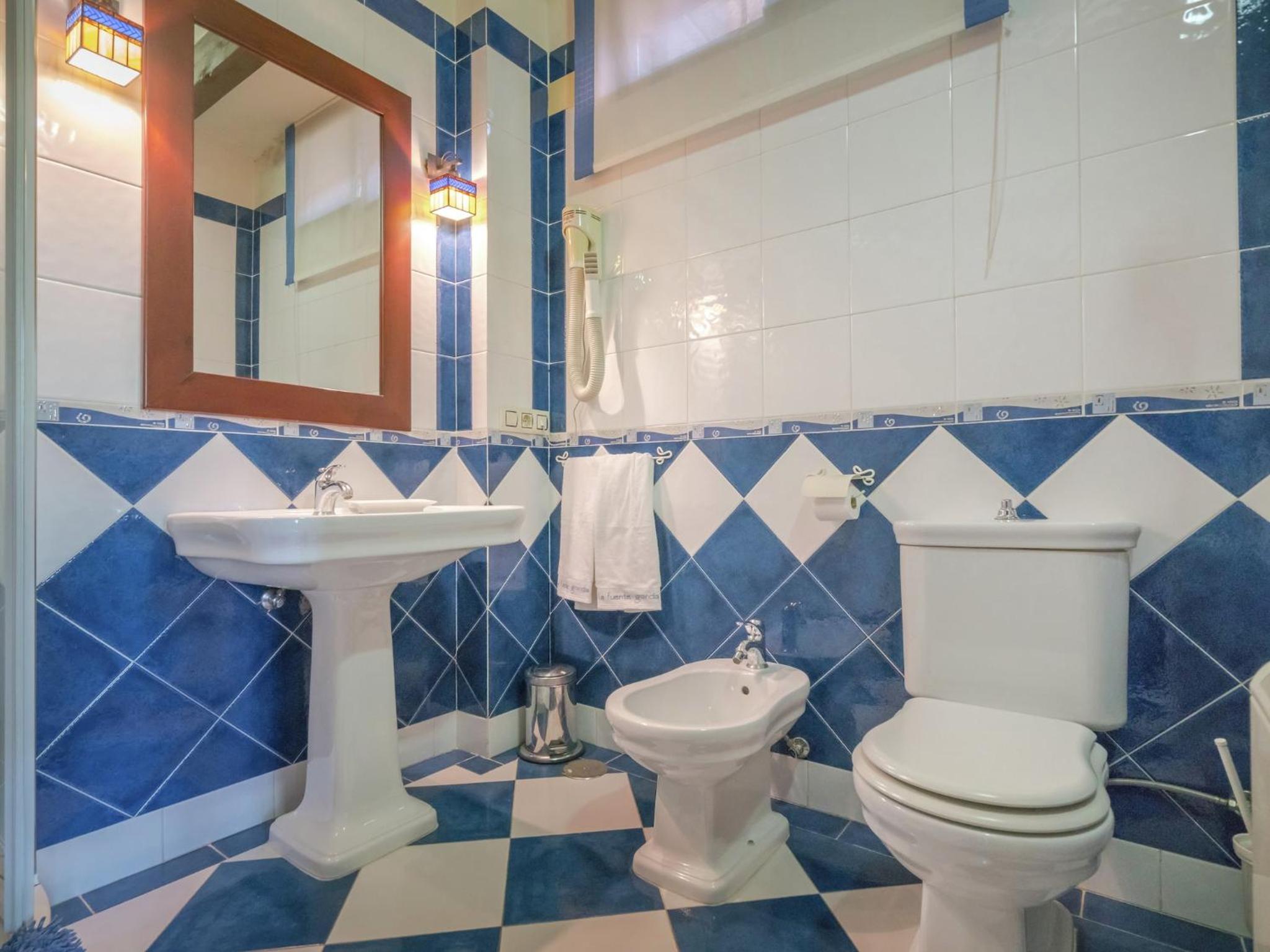 Cottage in Navas de Estena with Pool & Jacuzzi