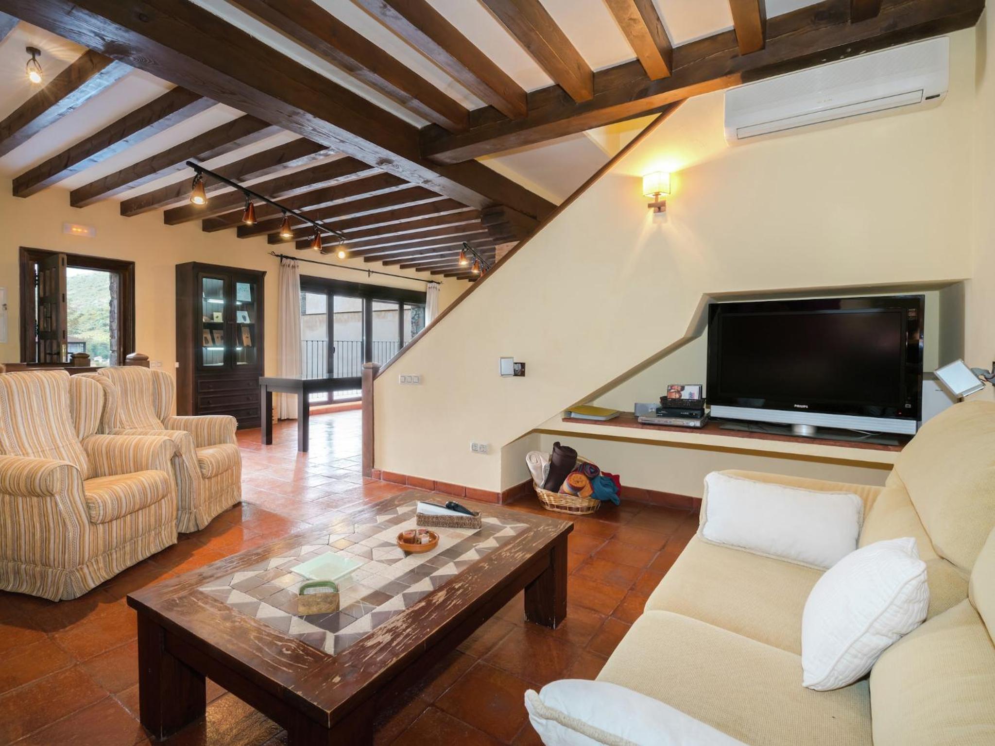 Cottage in Navas de Estena with Pool & Jacuzzi