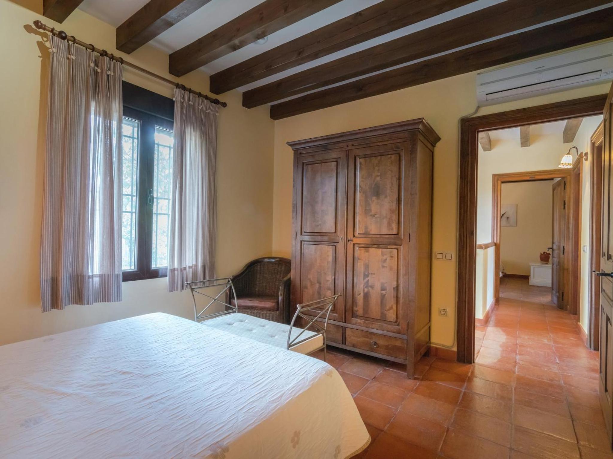 Cottage in Navas de Estena with Pool & Jacuzzi
