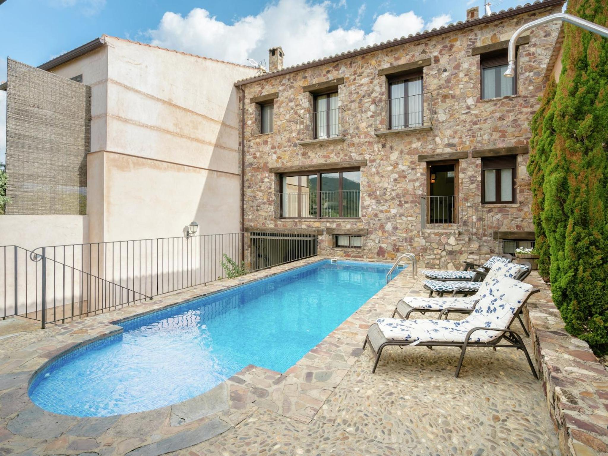 Cottage in Navas de Estena with Pool & Jacuzzi
