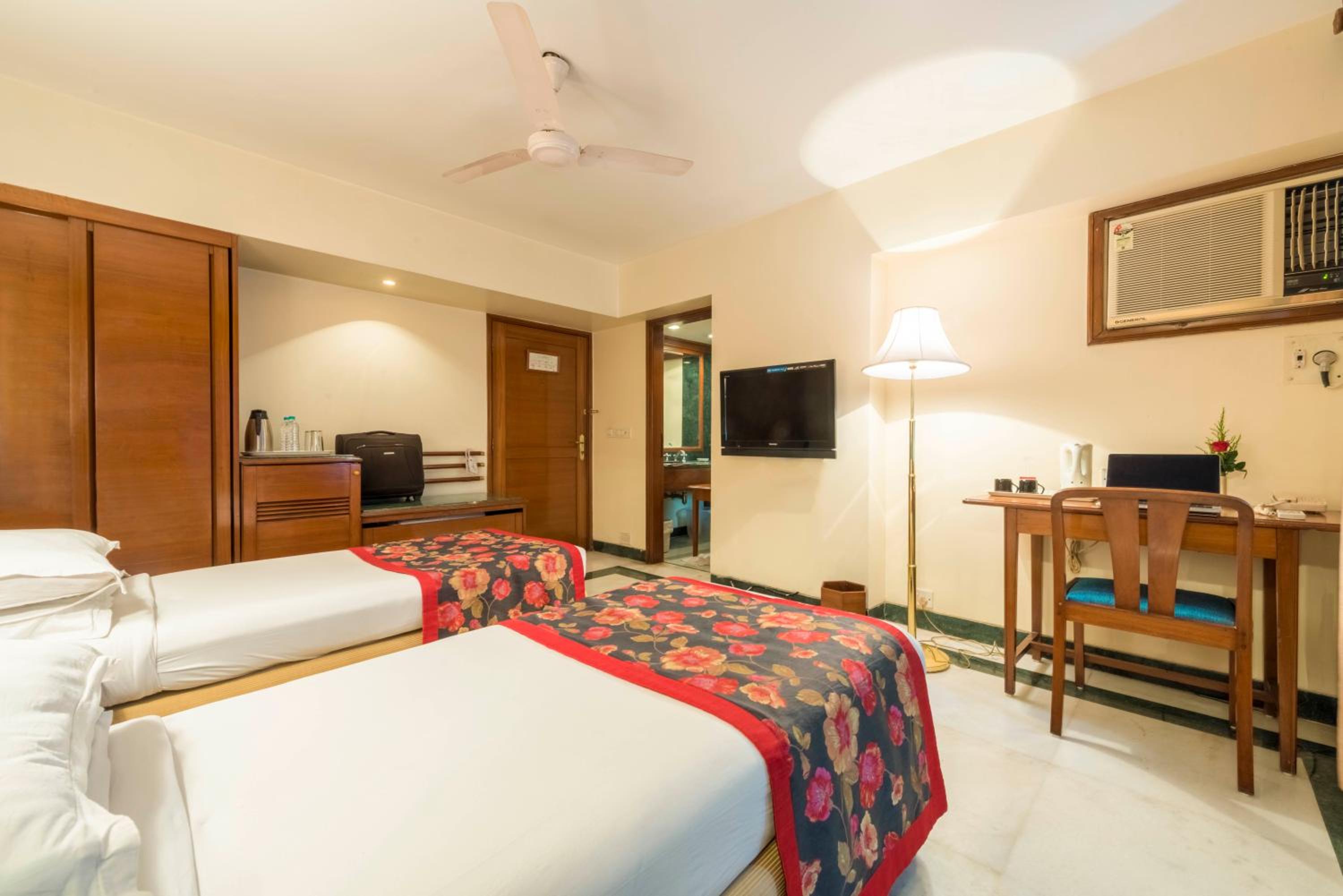 Mumbai Vacations - Hotel Parle International - Property Image 54