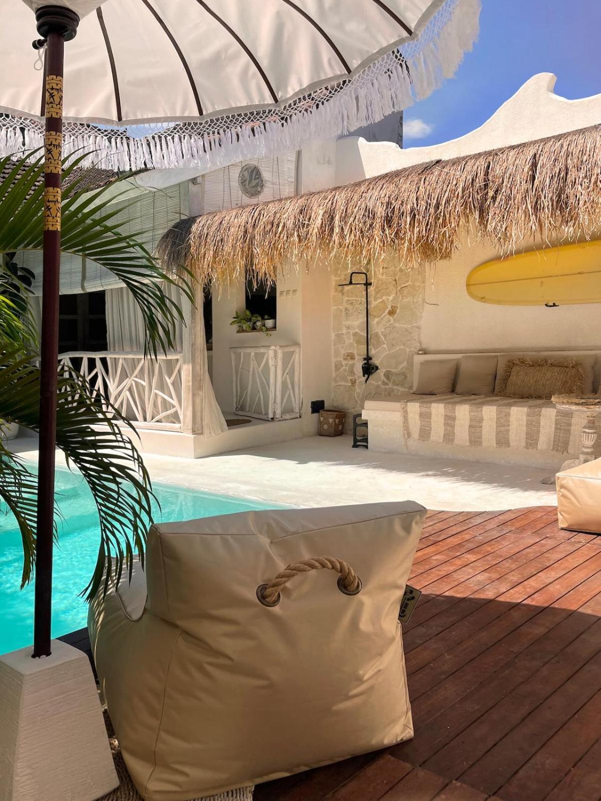 Mediterranean 2BR Tropical Villa Near Pererenan Beach, Canggu