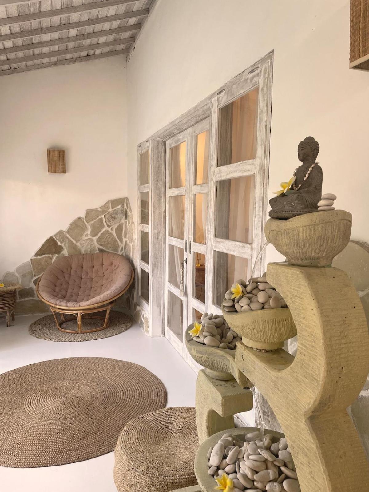 Mediterranean 2BR Tropical Villa Near Pererenan Beach, Canggu
