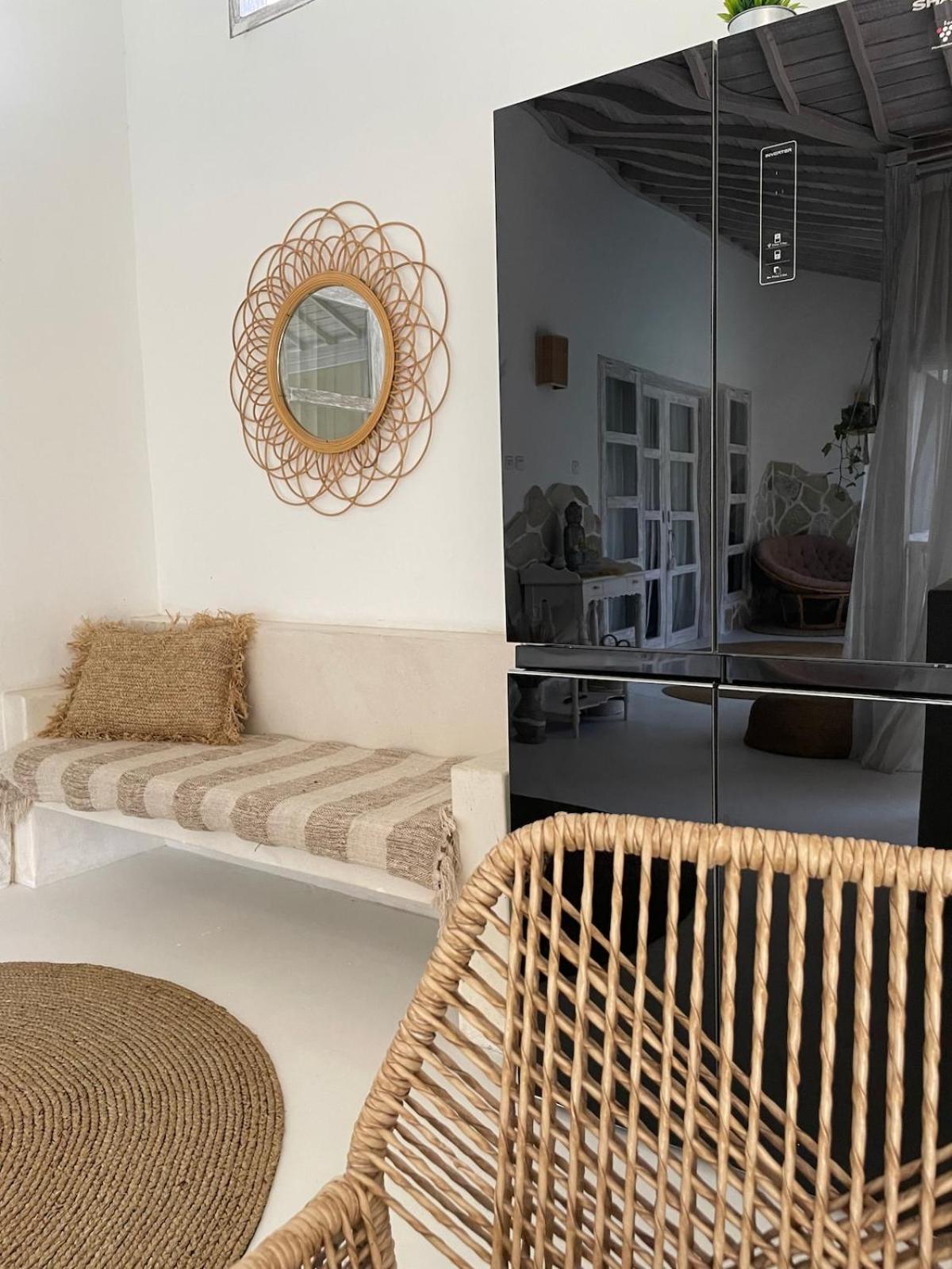 Mediterranean 2BR Tropical Villa Near Pererenan Beach, Canggu