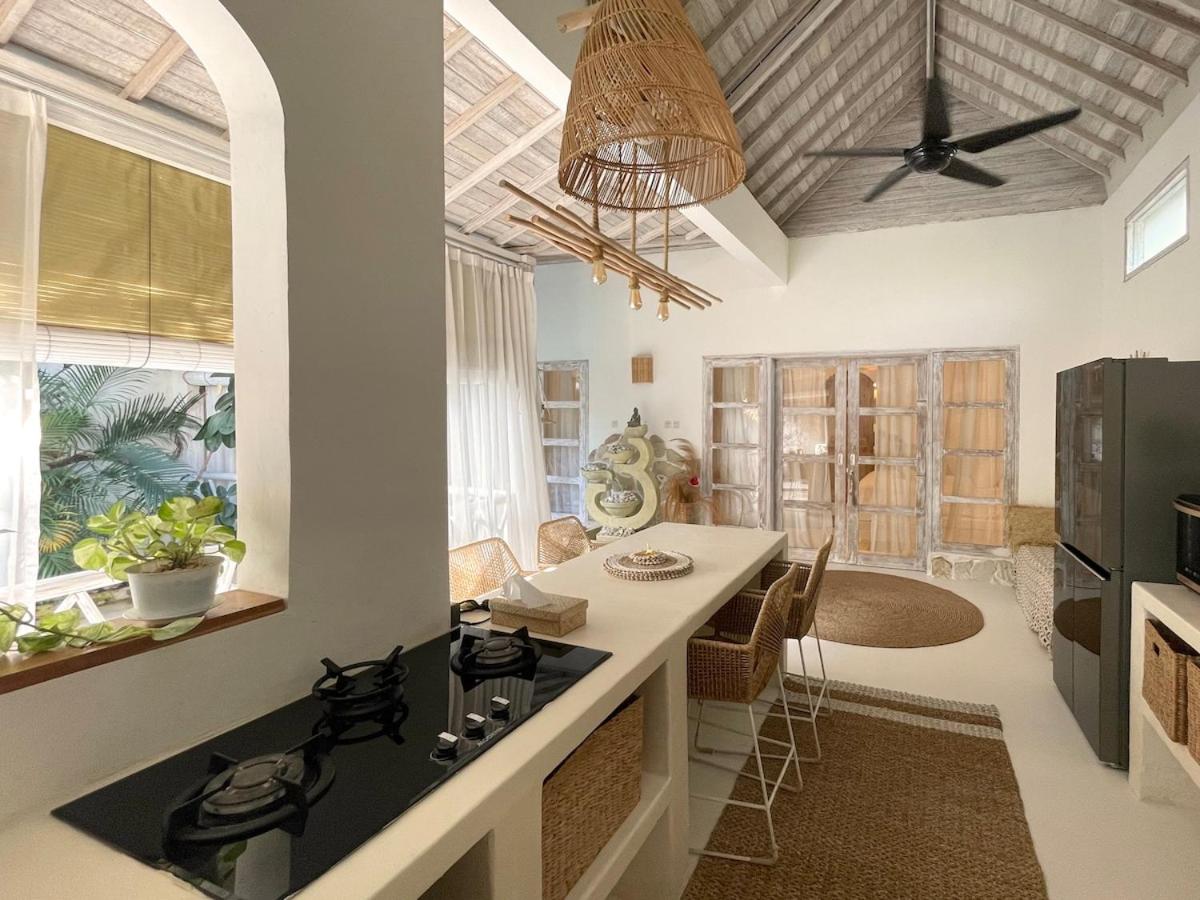 Mediterranean 2BR Tropical Villa Near Pererenan Beach, Canggu