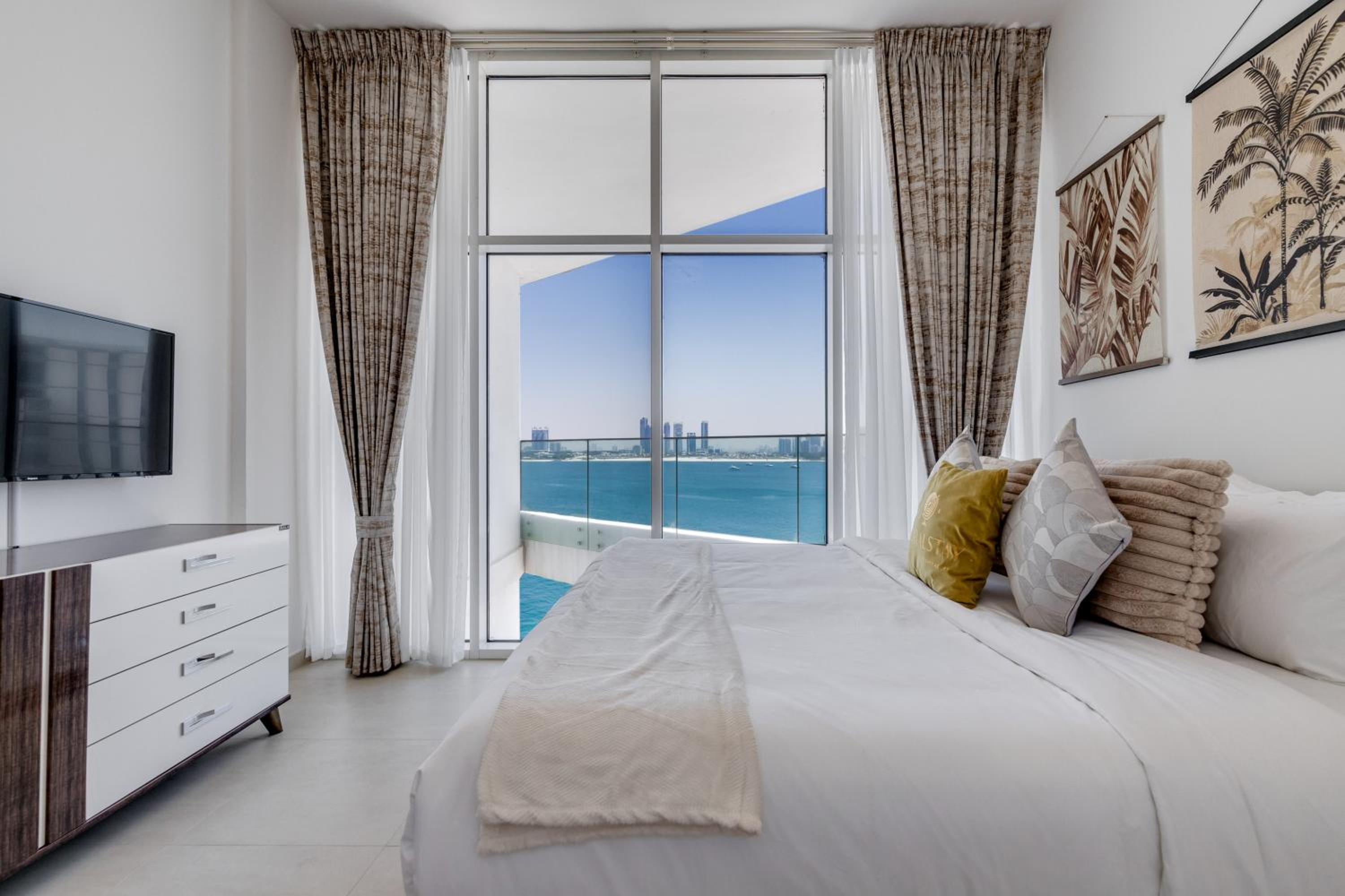 GlobalStay Azizi Mina Beachfront Apartments Palm Jumeirah