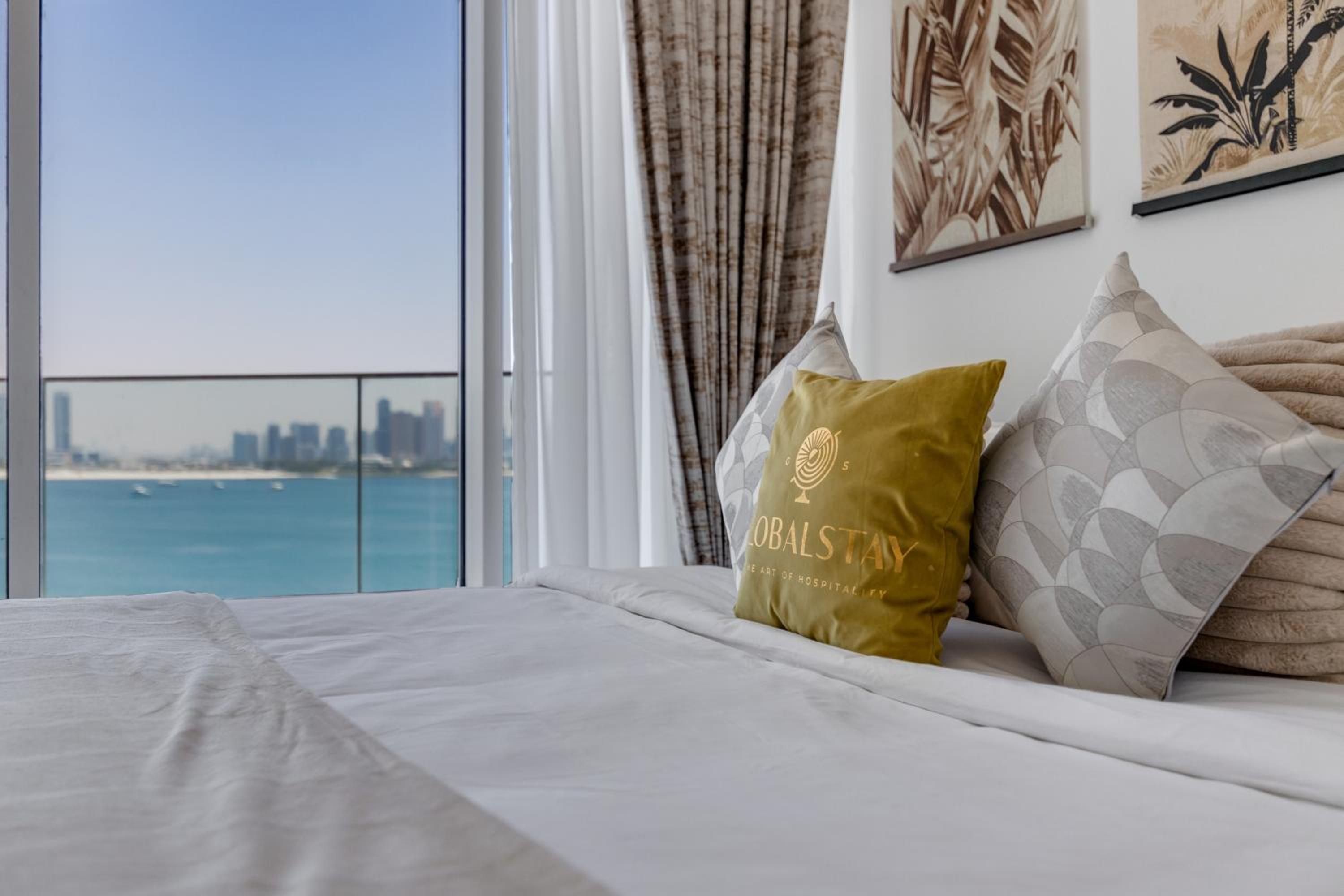 GlobalStay Azizi Mina Beachfront Apartments Palm Jumeirah