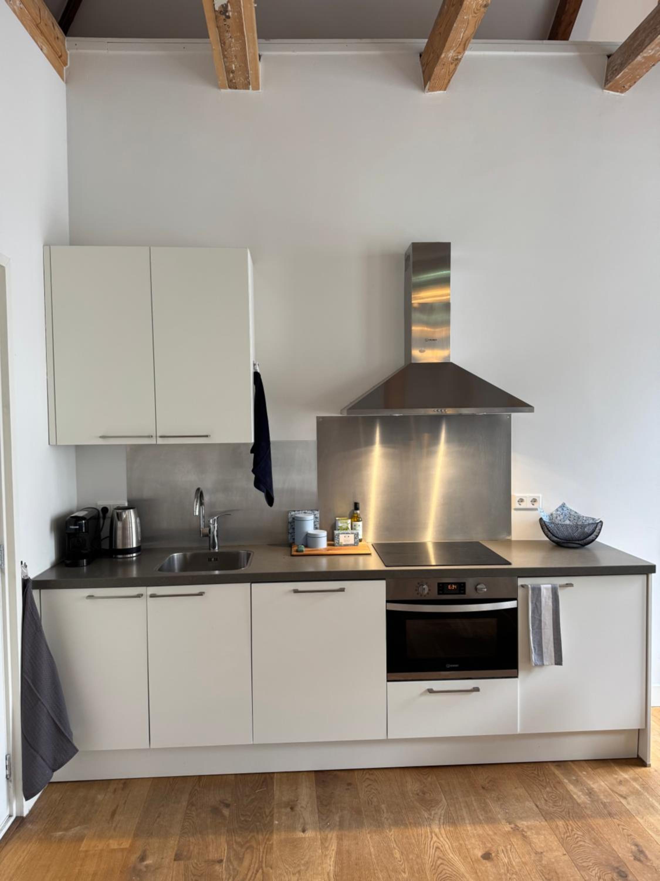 Barbera Guesthouse Hotel Apartments - Experience local life in the Old Centre