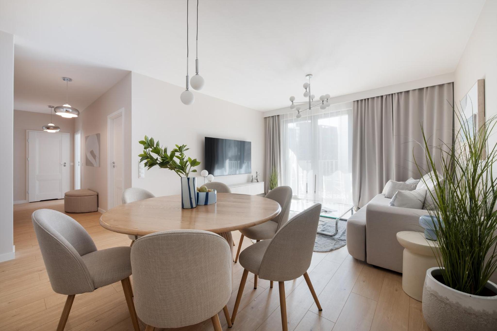 Żurawie - Food Hall, Parking & Stocznia by Downtown Apartments