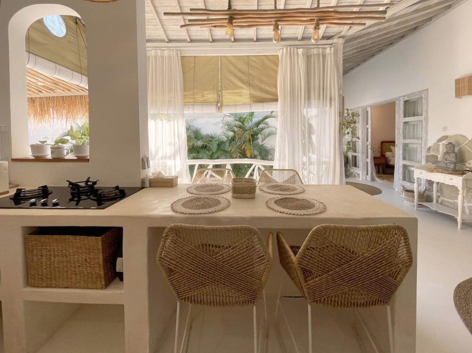 Mediterranean 2BR Tropical Villa Near Pererenan Beach, Canggu