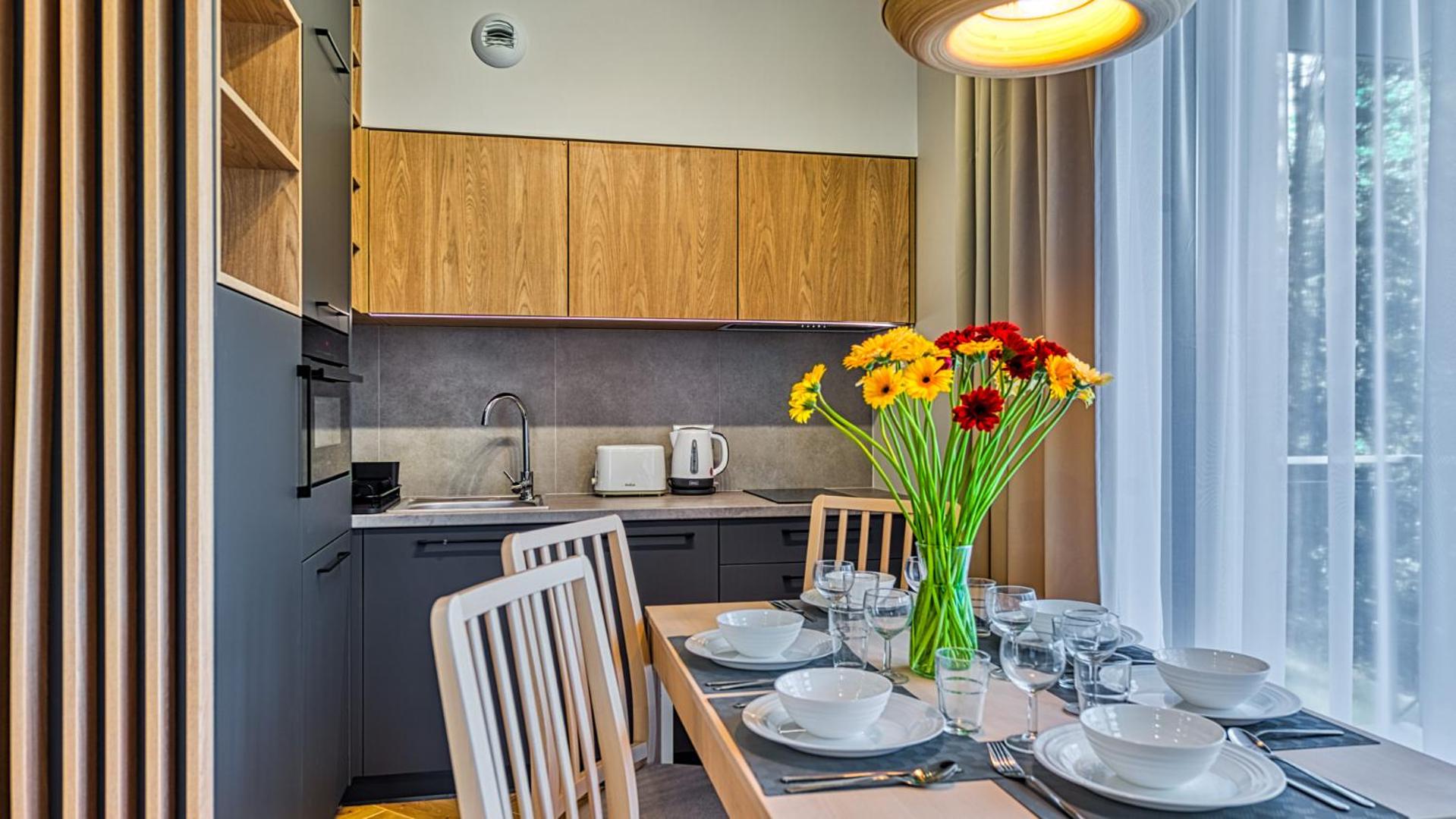 Apartamenty z basenem i saunami STONE HILL RESORT III VIP Centrum by Royal Aparts