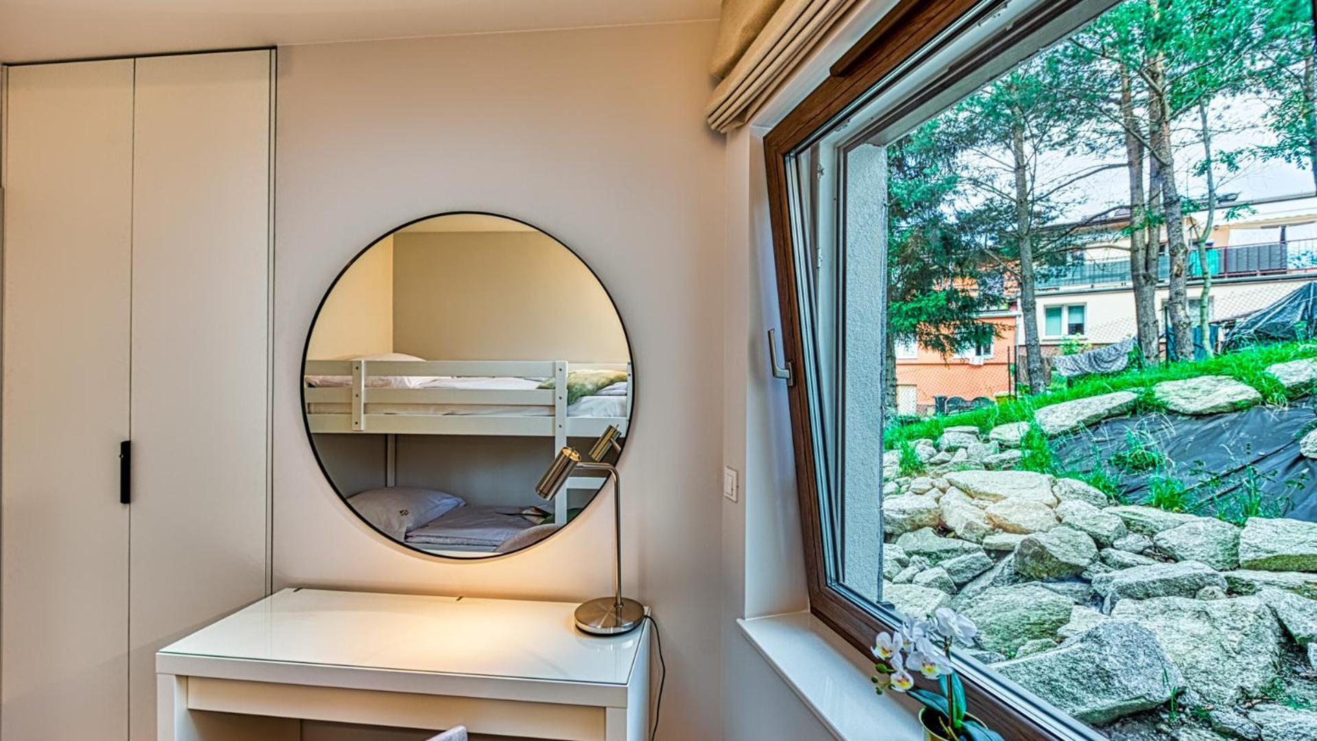Apartamenty z basenem i saunami STONE HILL RESORT III VIP Centrum by Royal Aparts