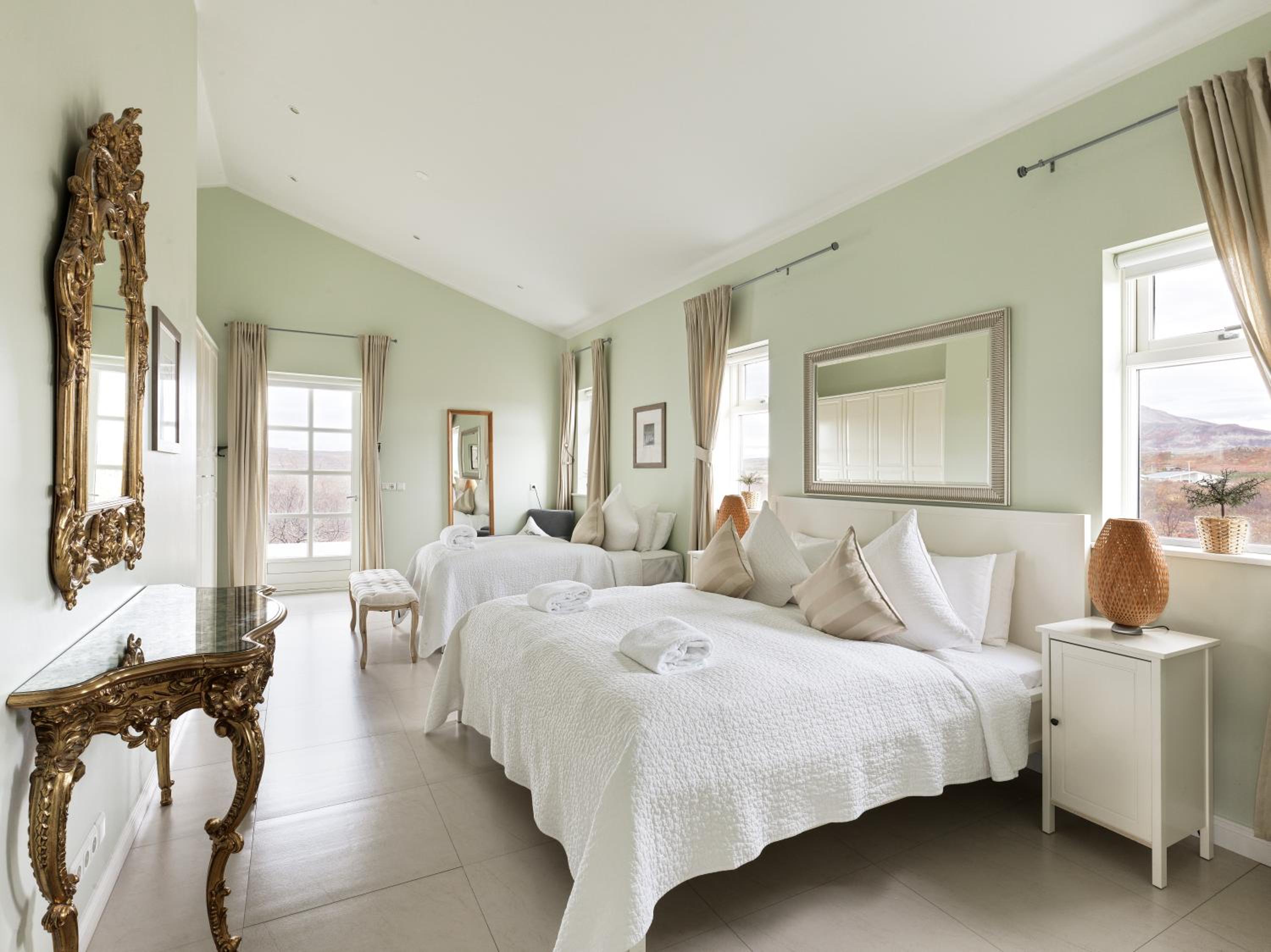 SAGA Circle Villas