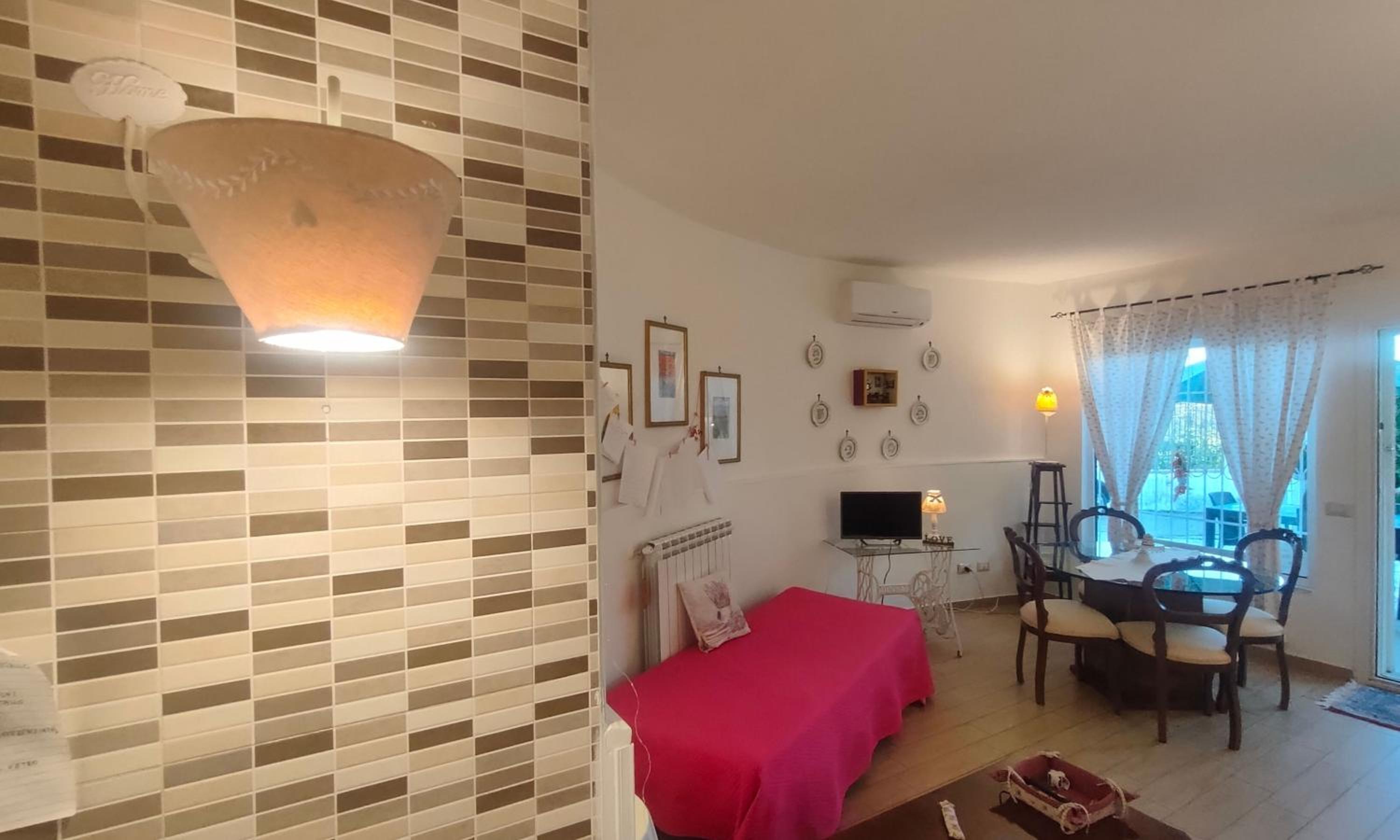 Amorevole villa con terrazza e parcheggio privato