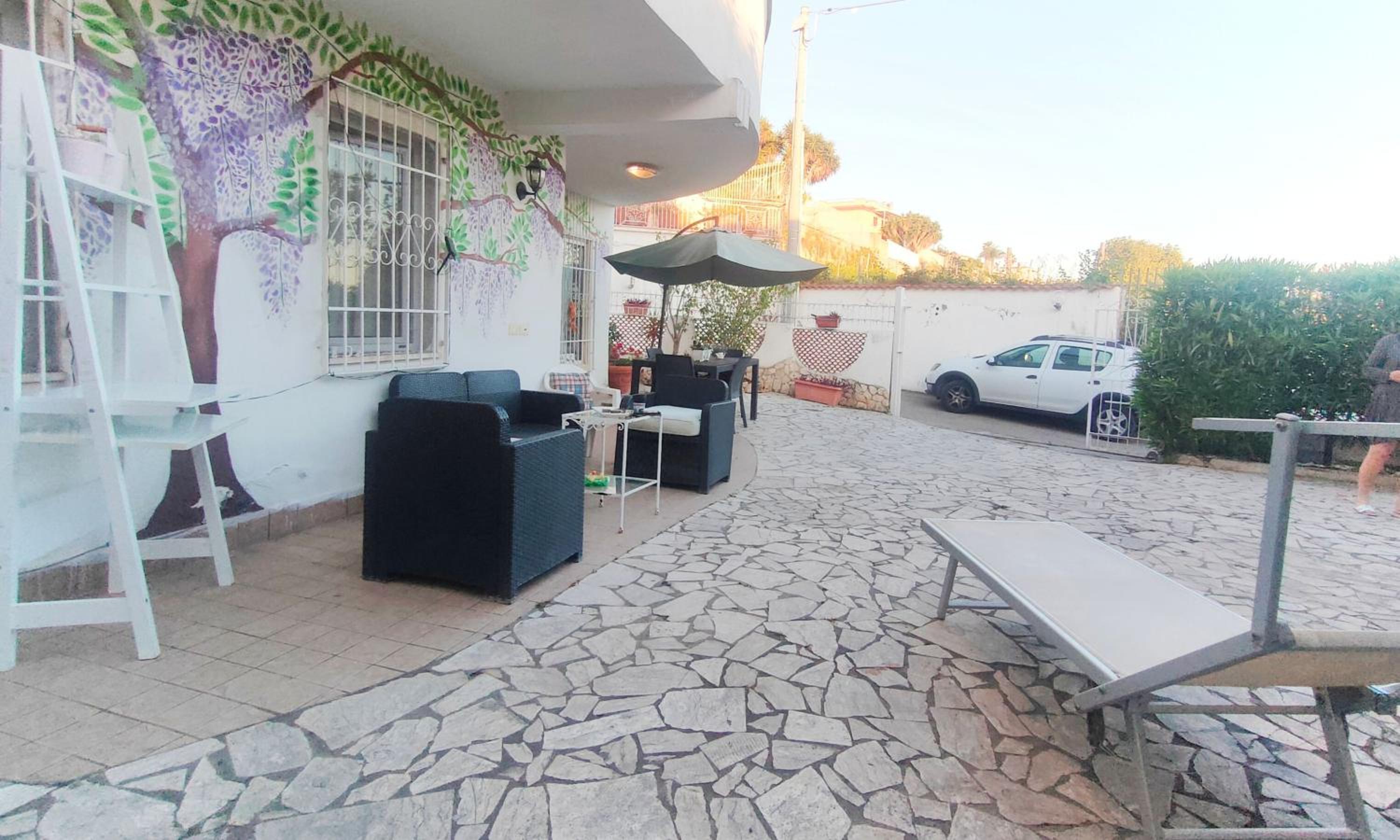 Amorevole villa con terrazza e parcheggio privato