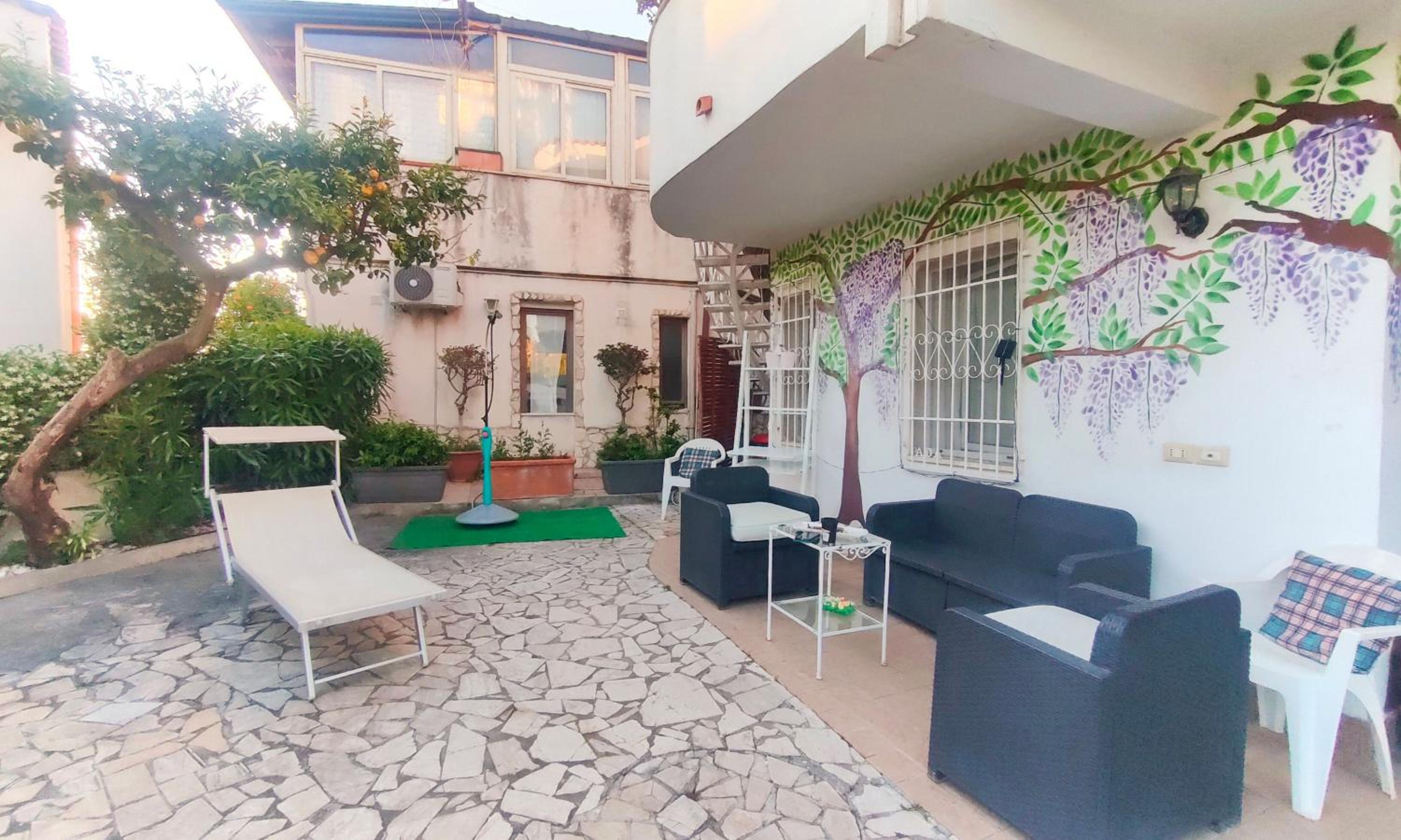 Amorevole villa con terrazza e parcheggio privato