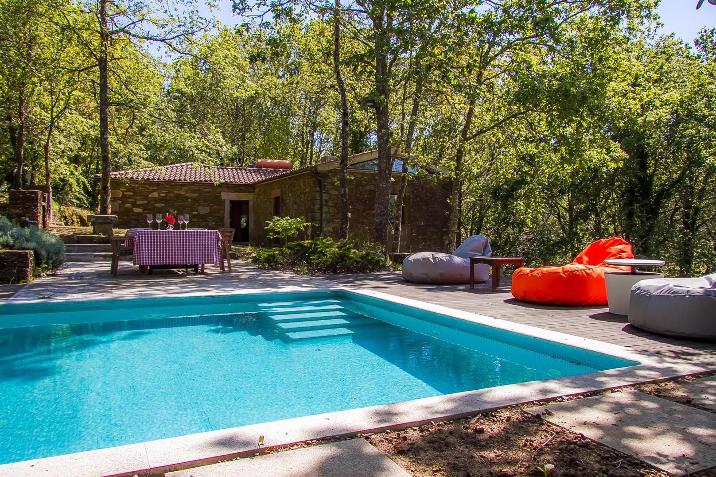 Liiiving in Caminha | Oak Tree Chill House