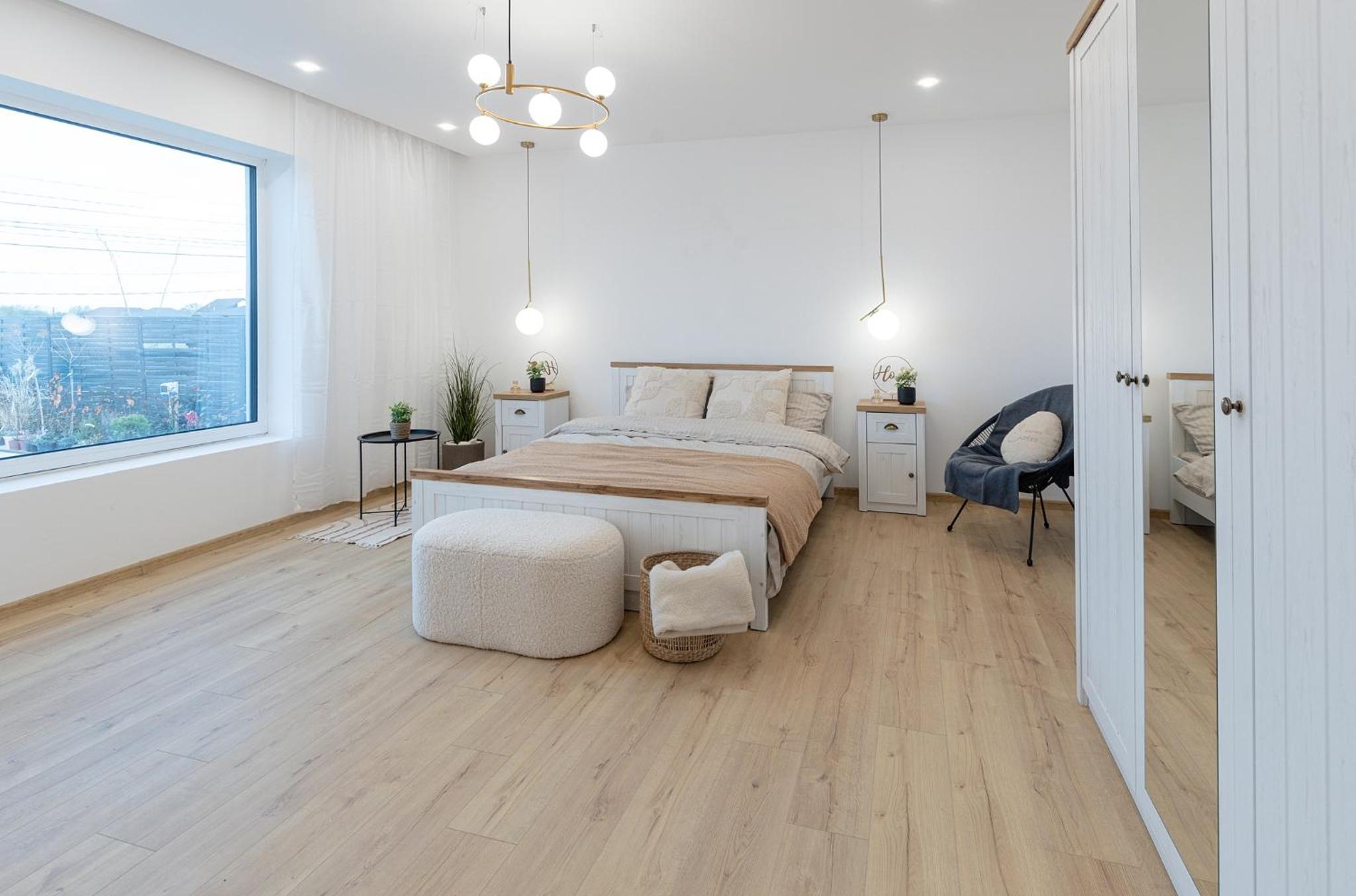 Amavi Homes With Garden