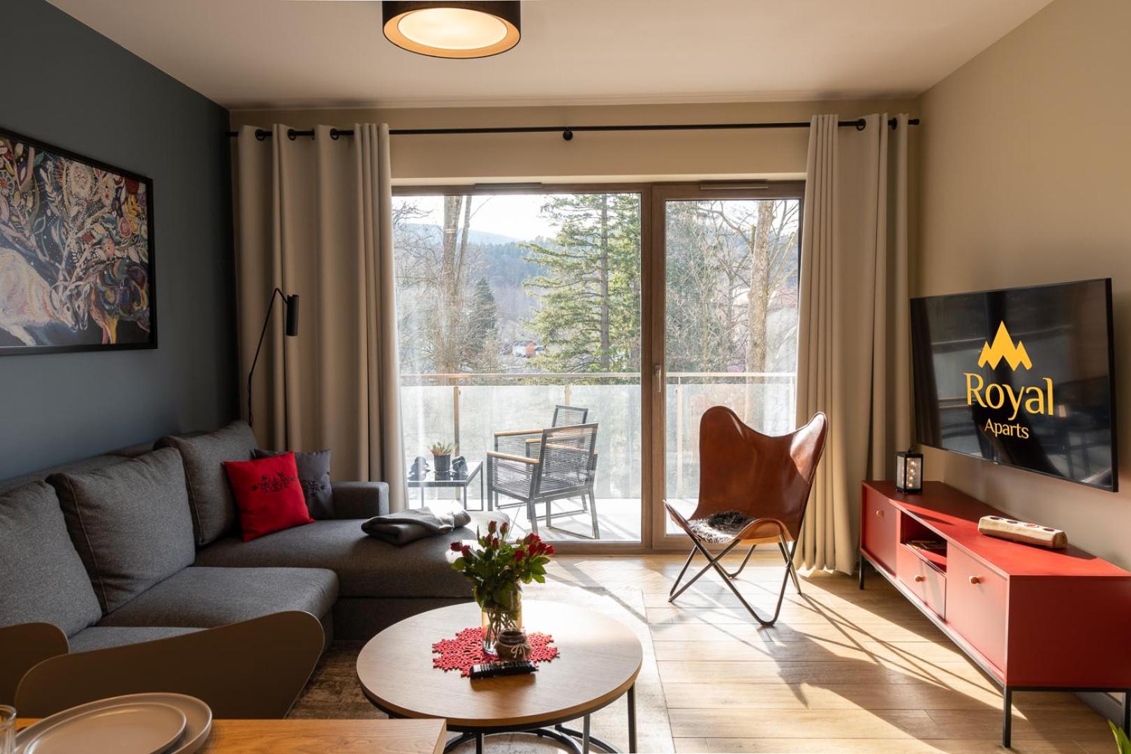 Apartamenty z basenem i saunami STONE HILL RESORT III VIP Centrum by Royal Aparts